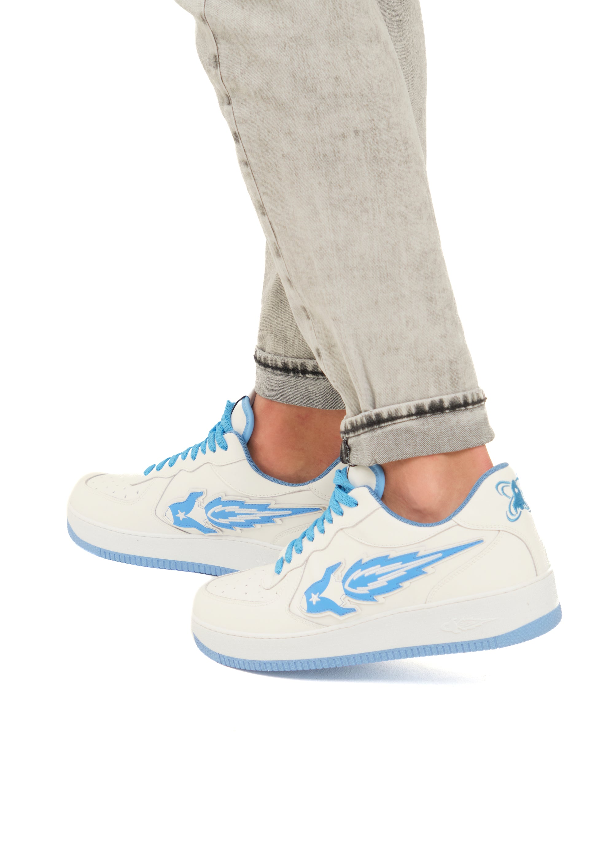 Sneakers New Drop