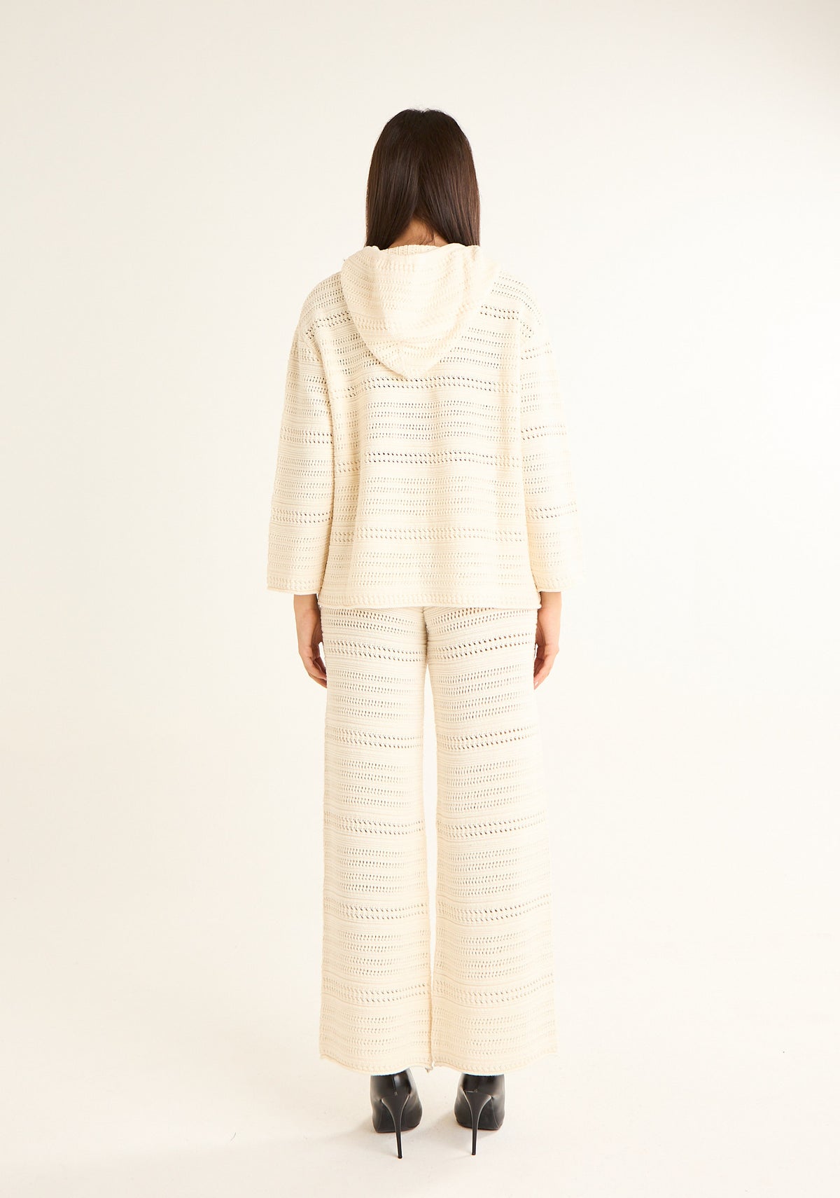Maglia in filo con cappuccio