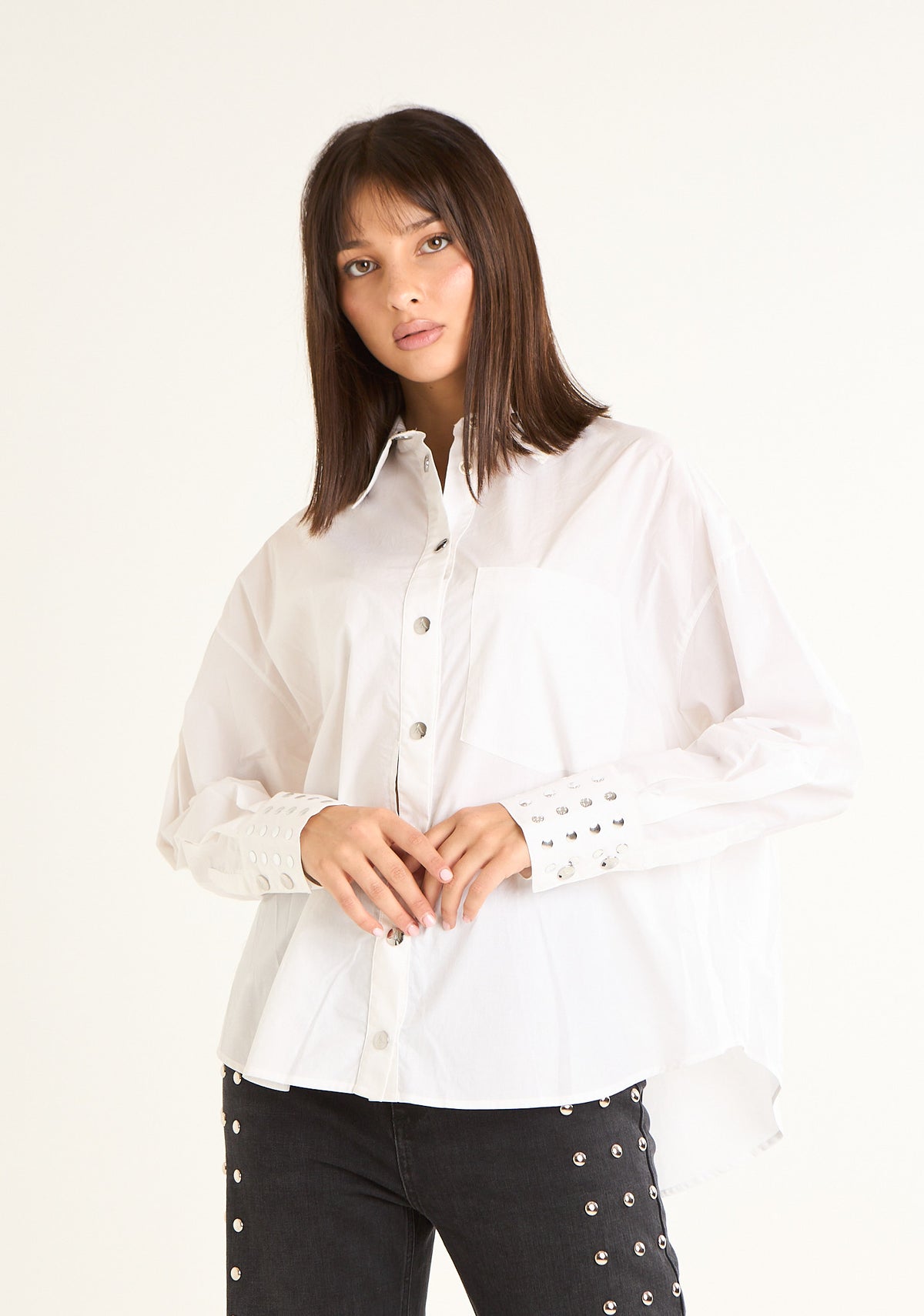 Camicia con borchie