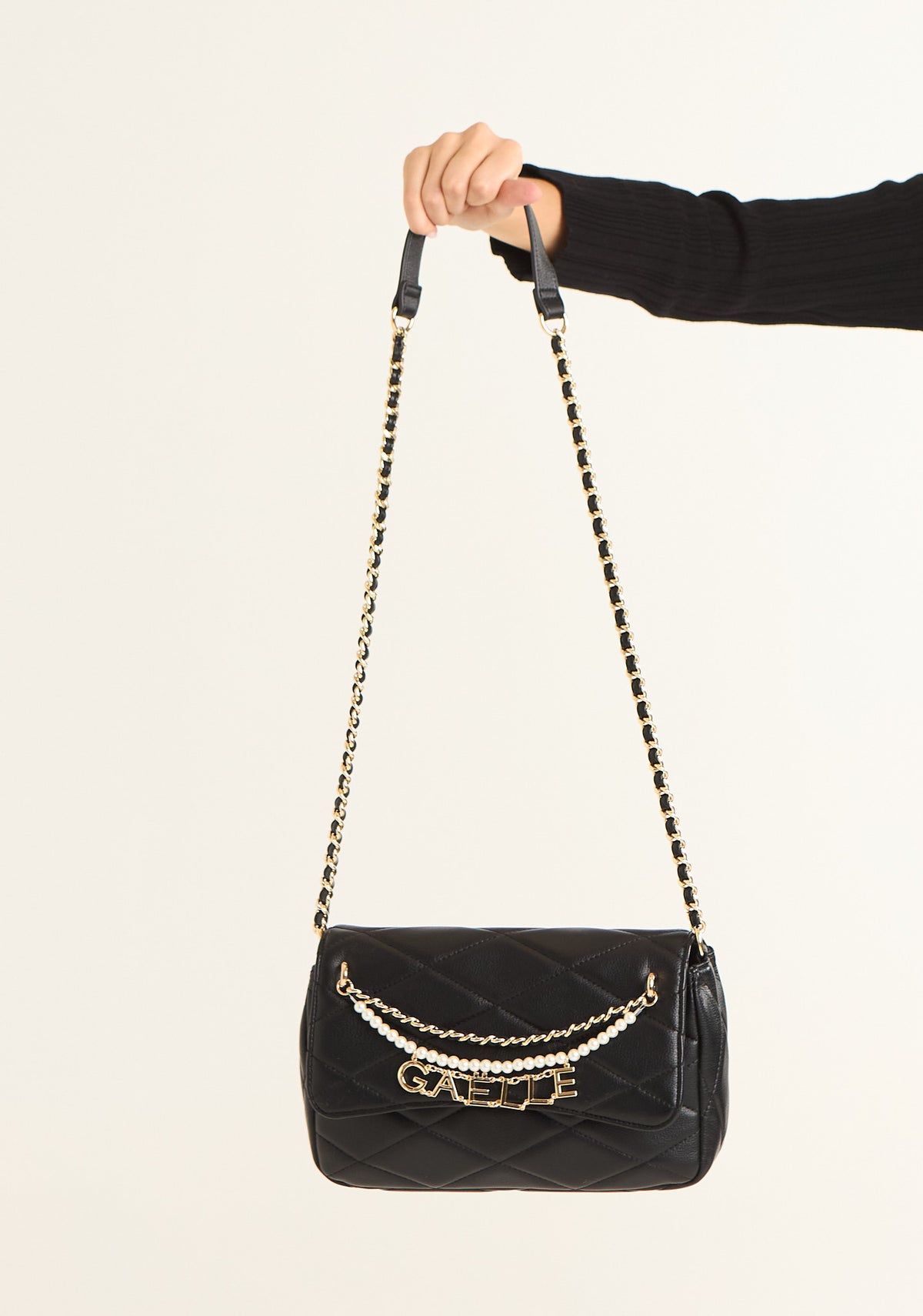 Borsa regular con perle e charms