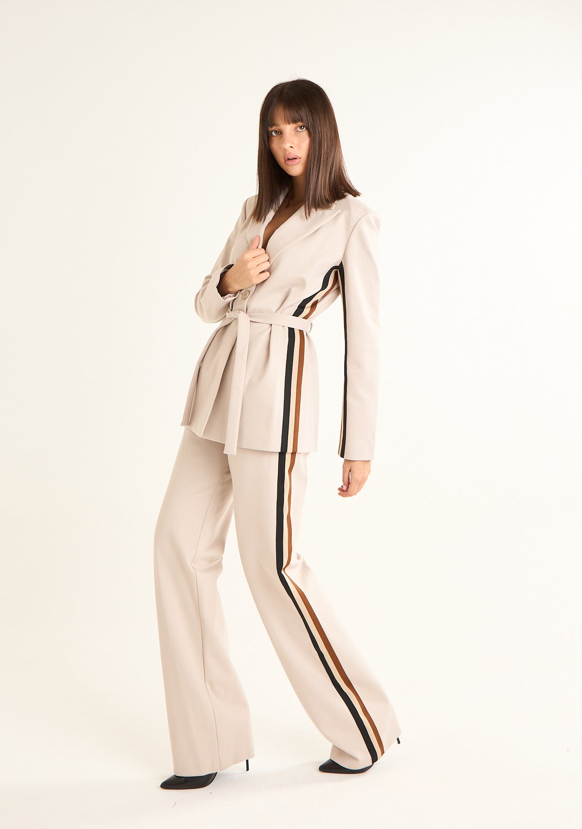 Pantalone con bande laterali