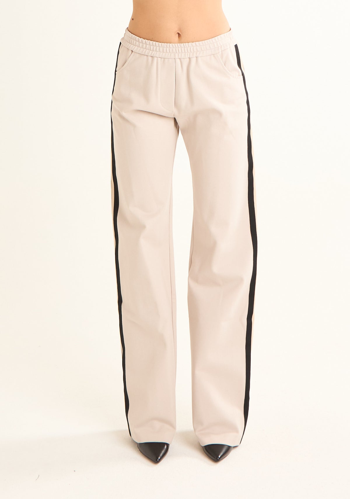 Pantalone con bande laterali