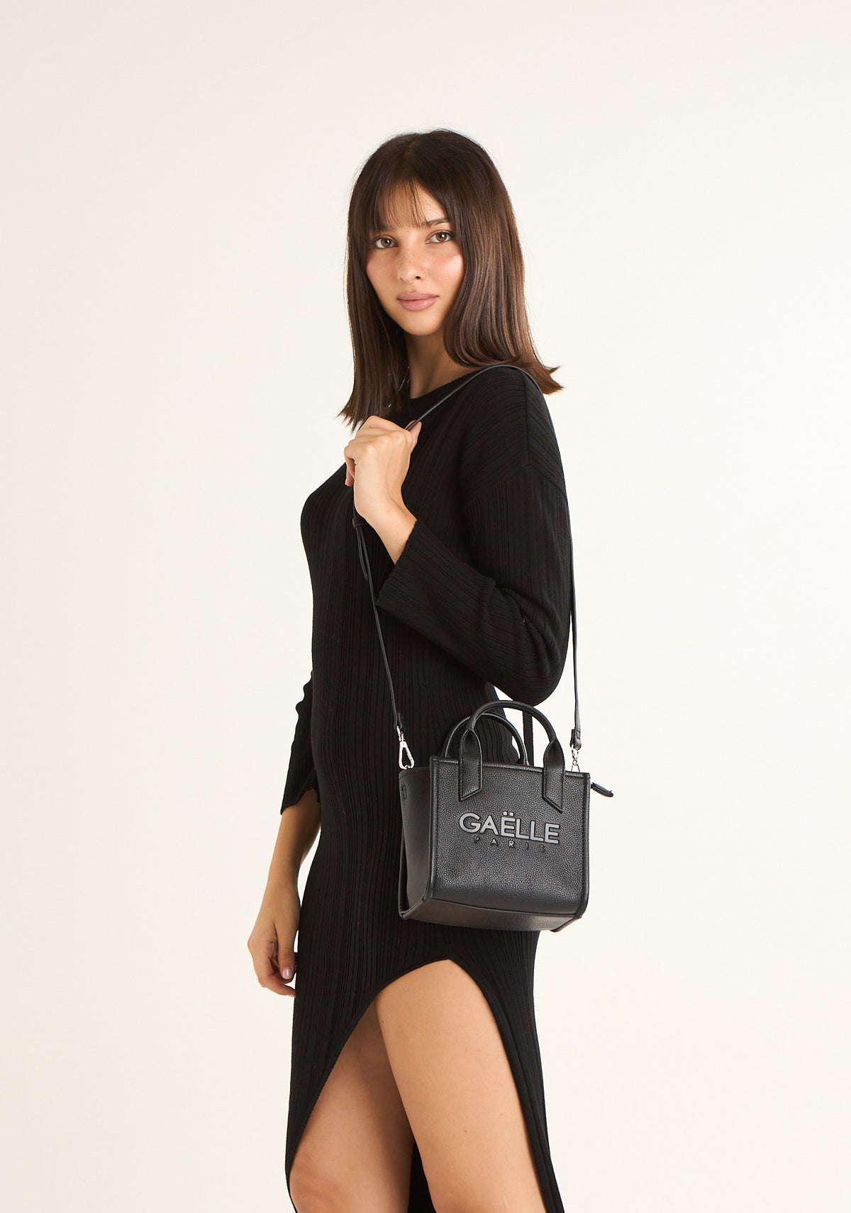 Borsa mini a mano con maxilogo
