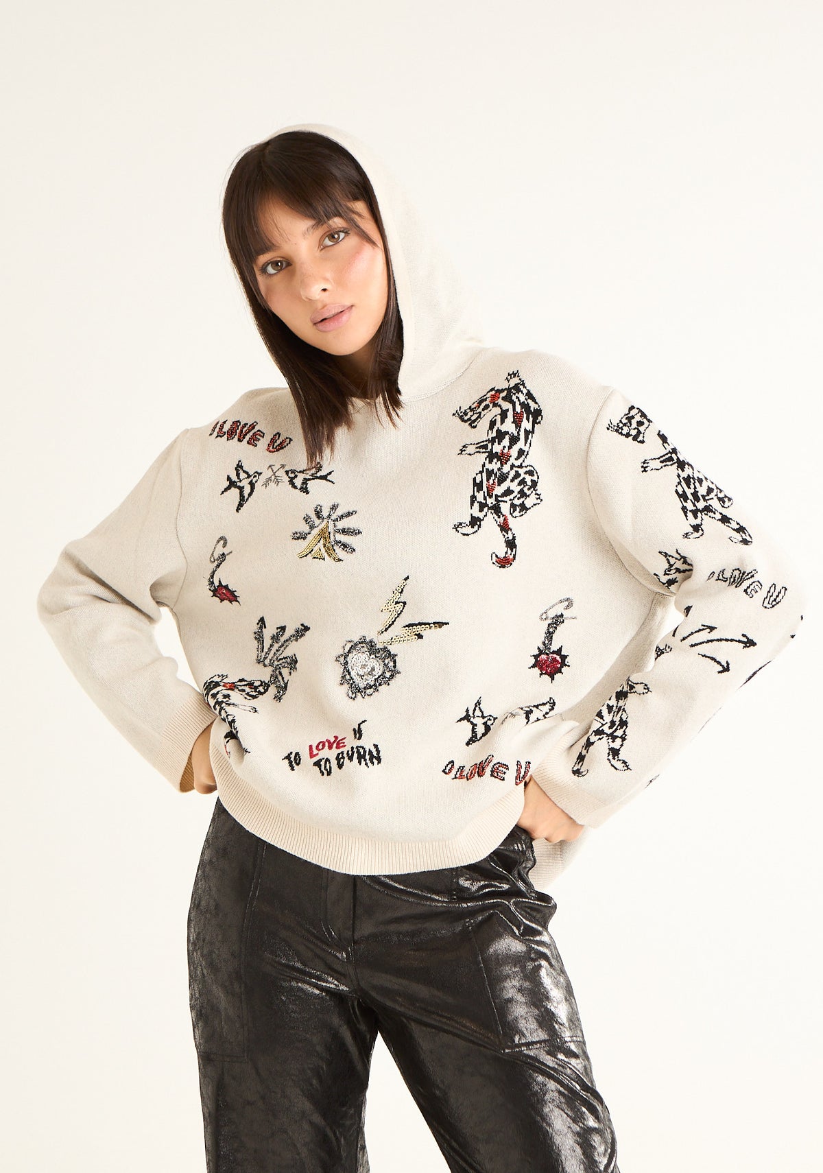 Maglia con ricami