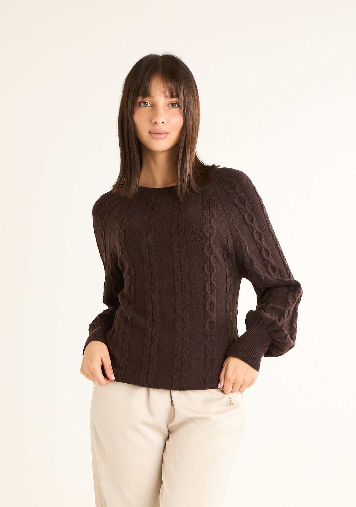 Maglione con lavorazione a trecce