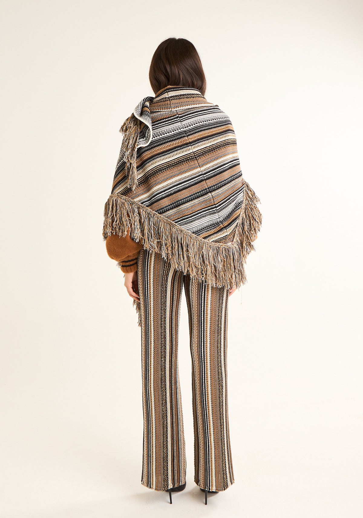 Scialle in maglia rigata