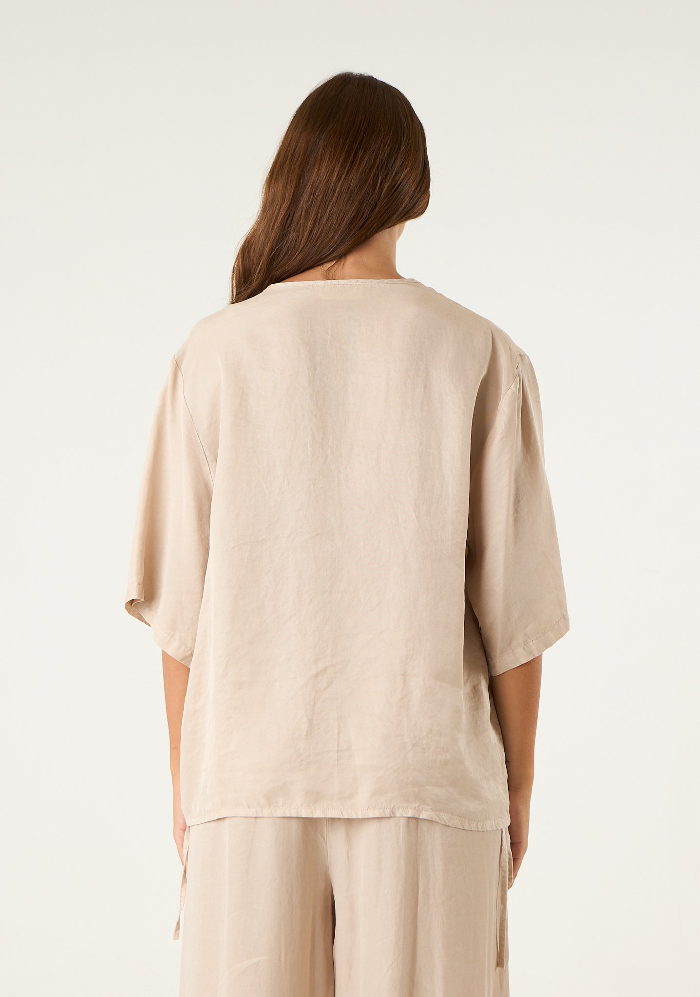 Maglia scollo a V in seta lavata