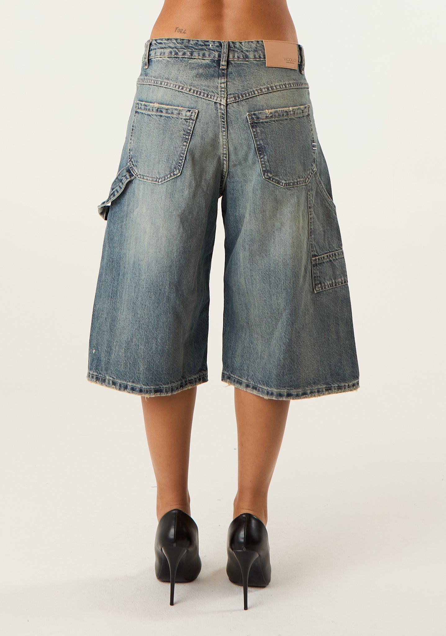Bermuda di jeans