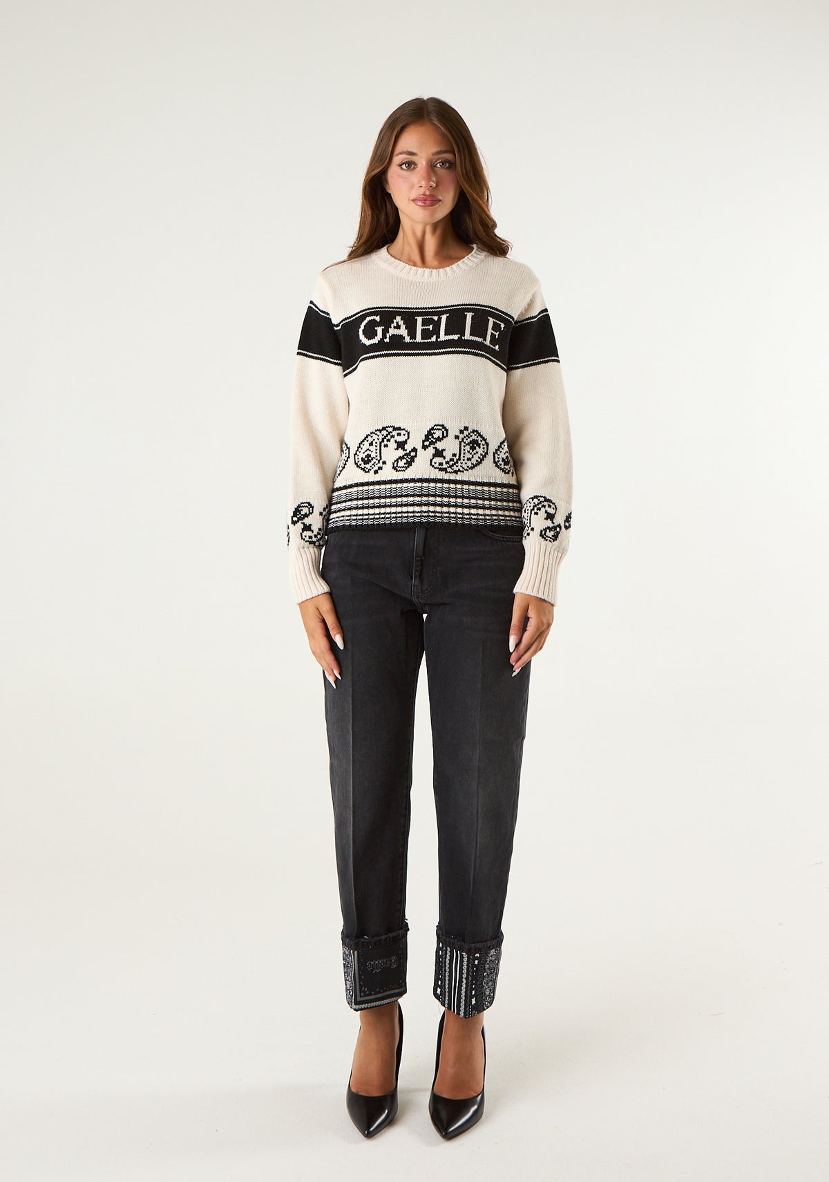 Pullover con fascia logata