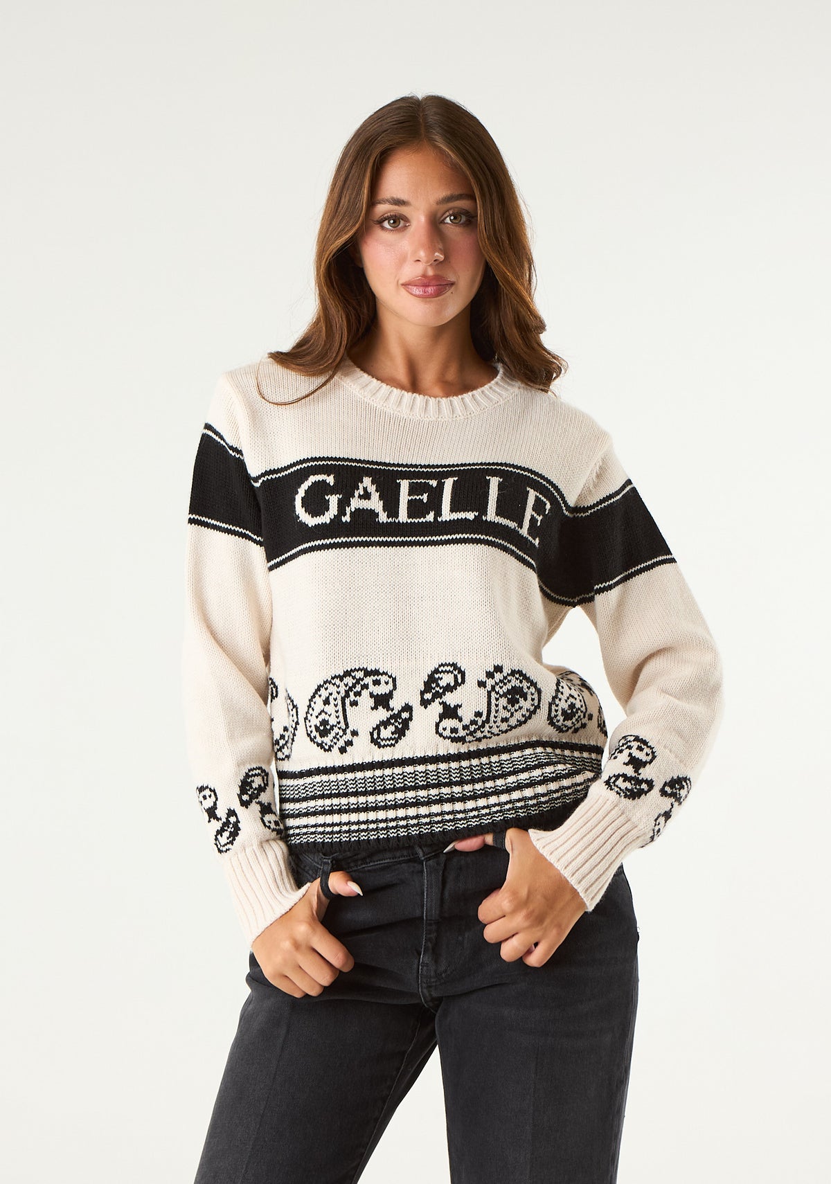 Pullover con fascia logata