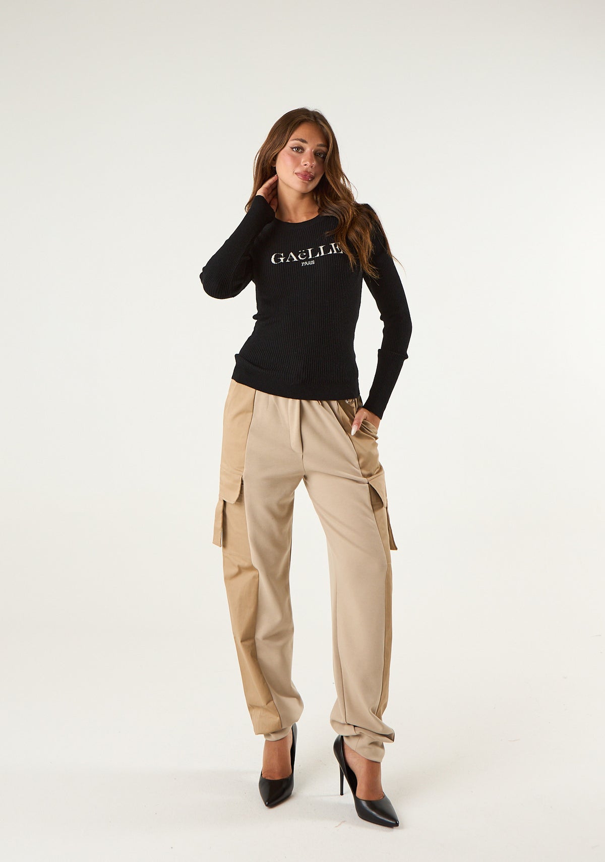 Pullover aderente in maglia a coste