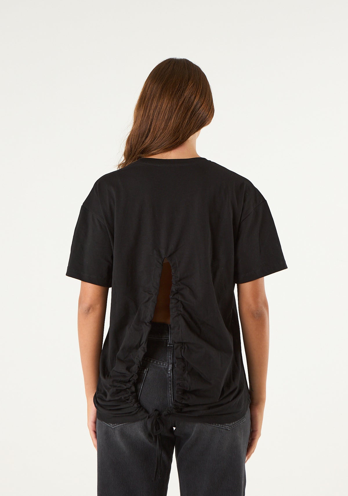 T-shirt cuore con ricamo laterale