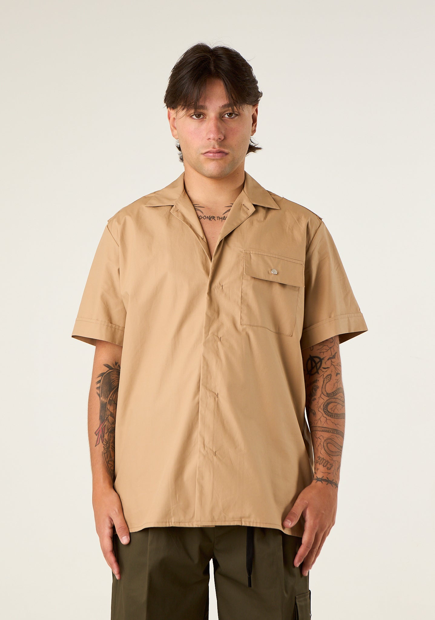 Camicia mezza manica con tasca