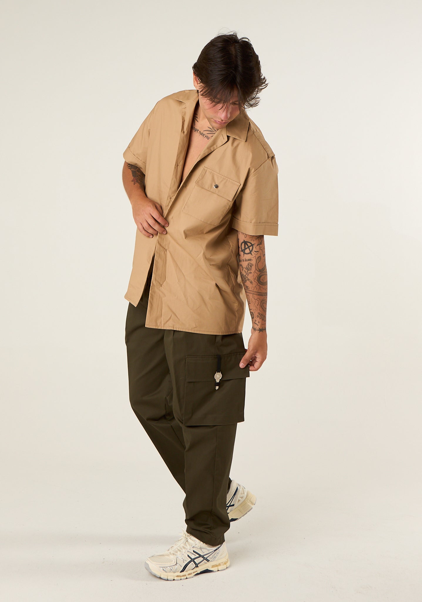 Pantalone cargo con dettaglio