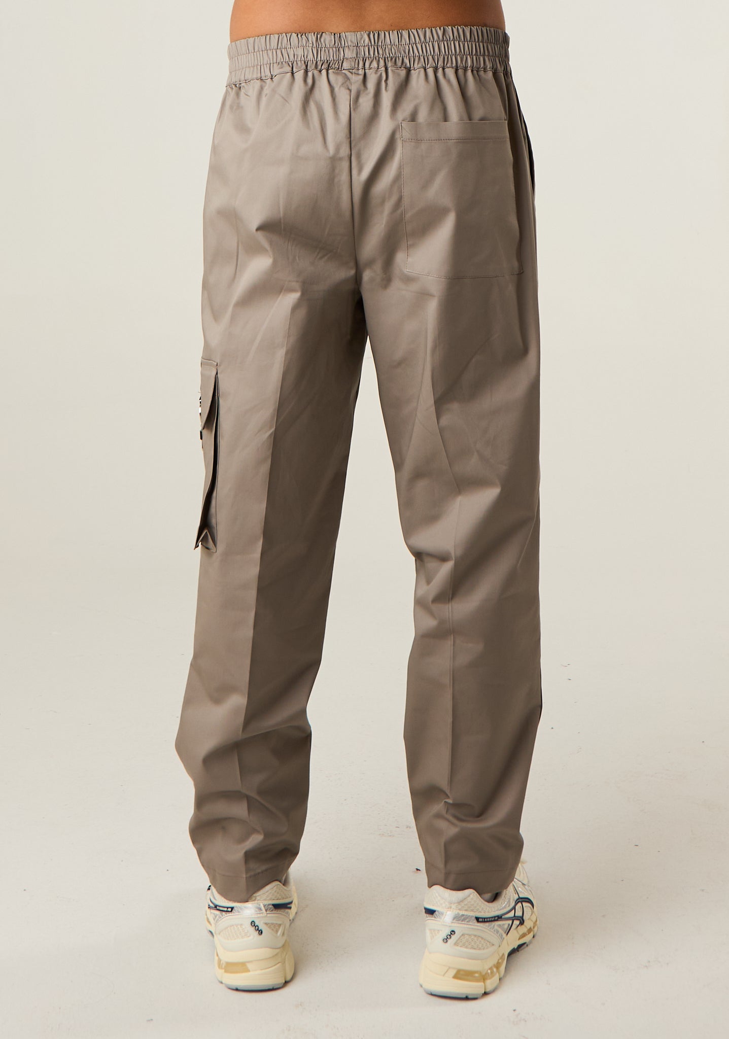 Pantalone cargo con dettaglio