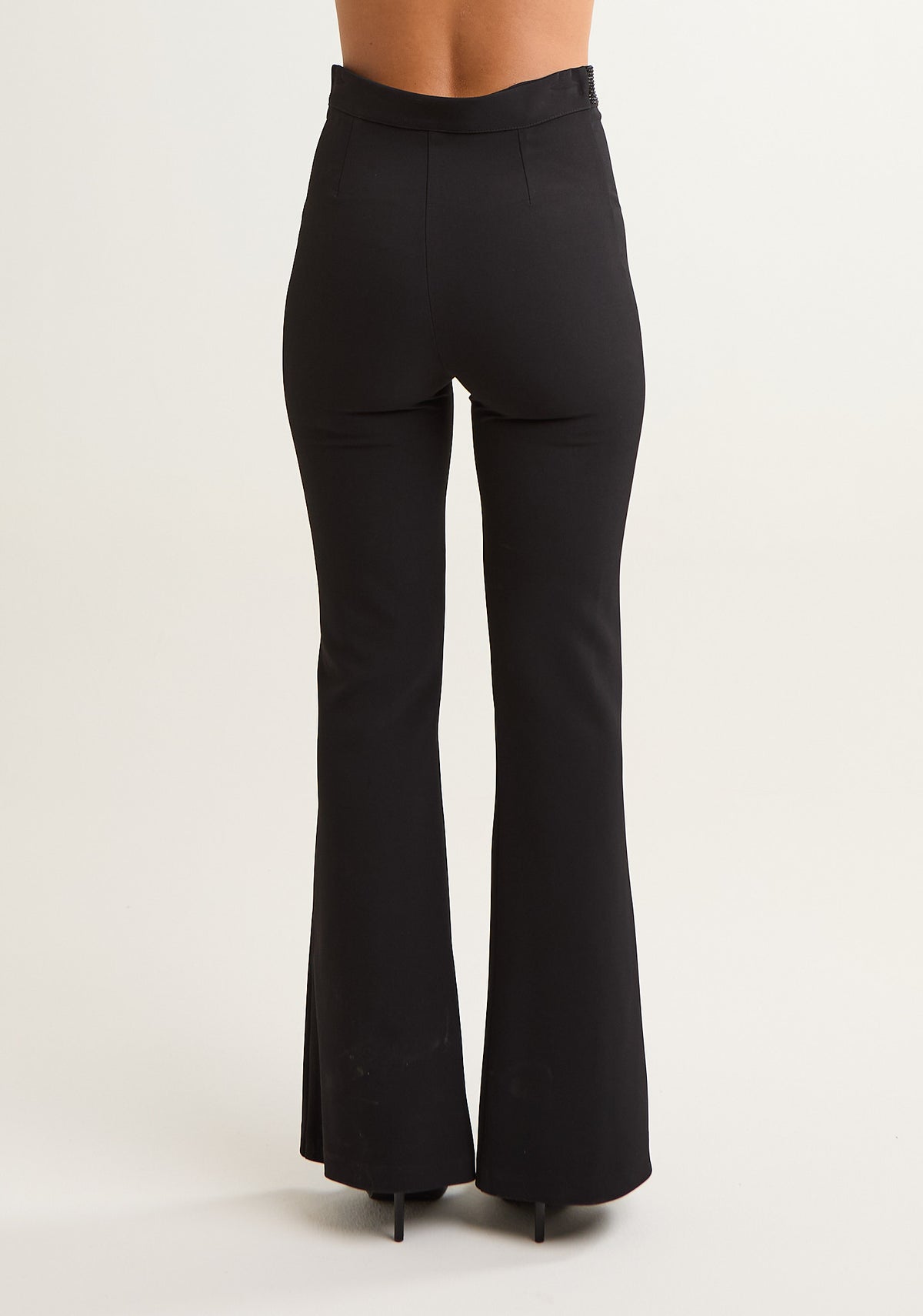 Pantalone flair