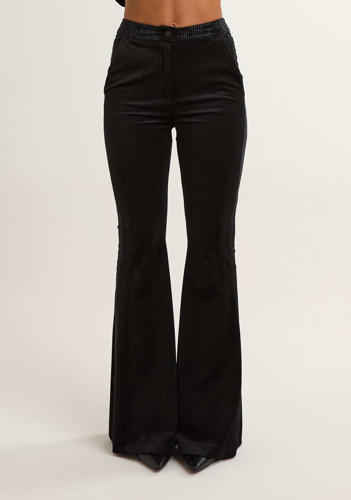 Pantalone a zampa