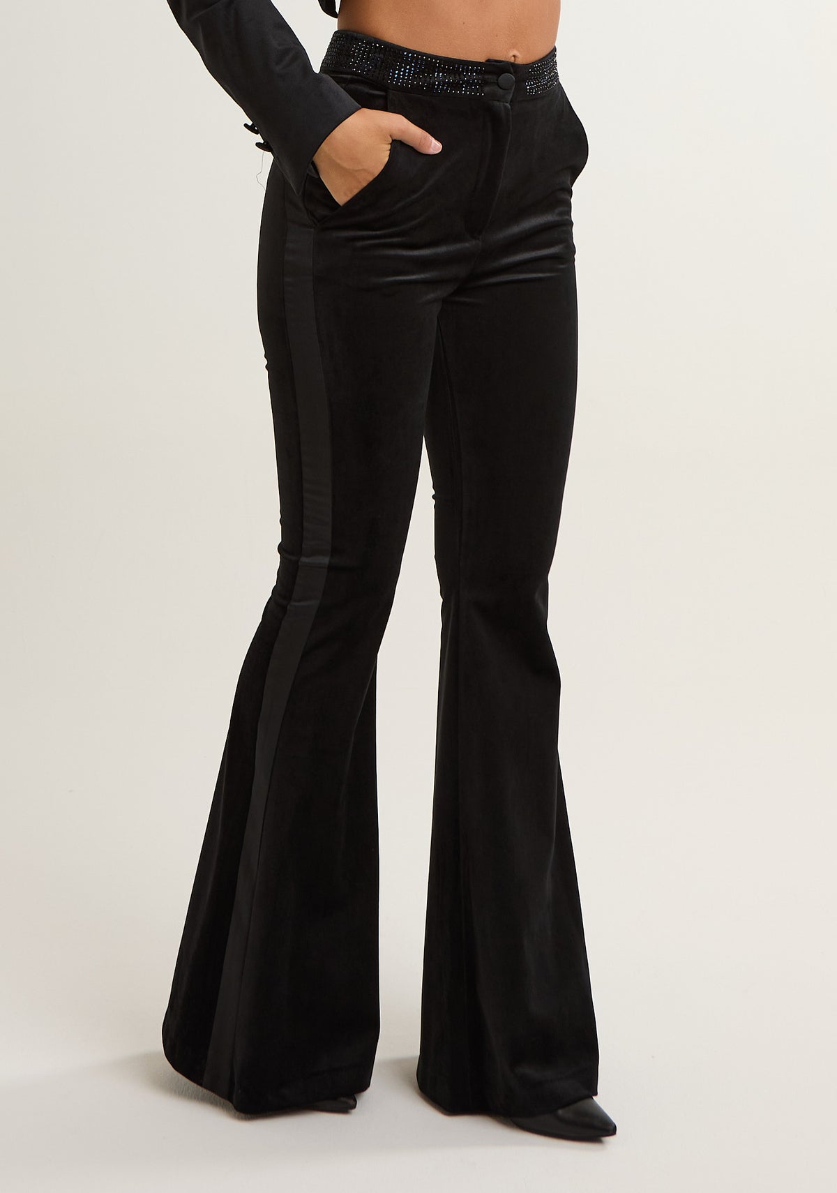 Pantalone a zampa
