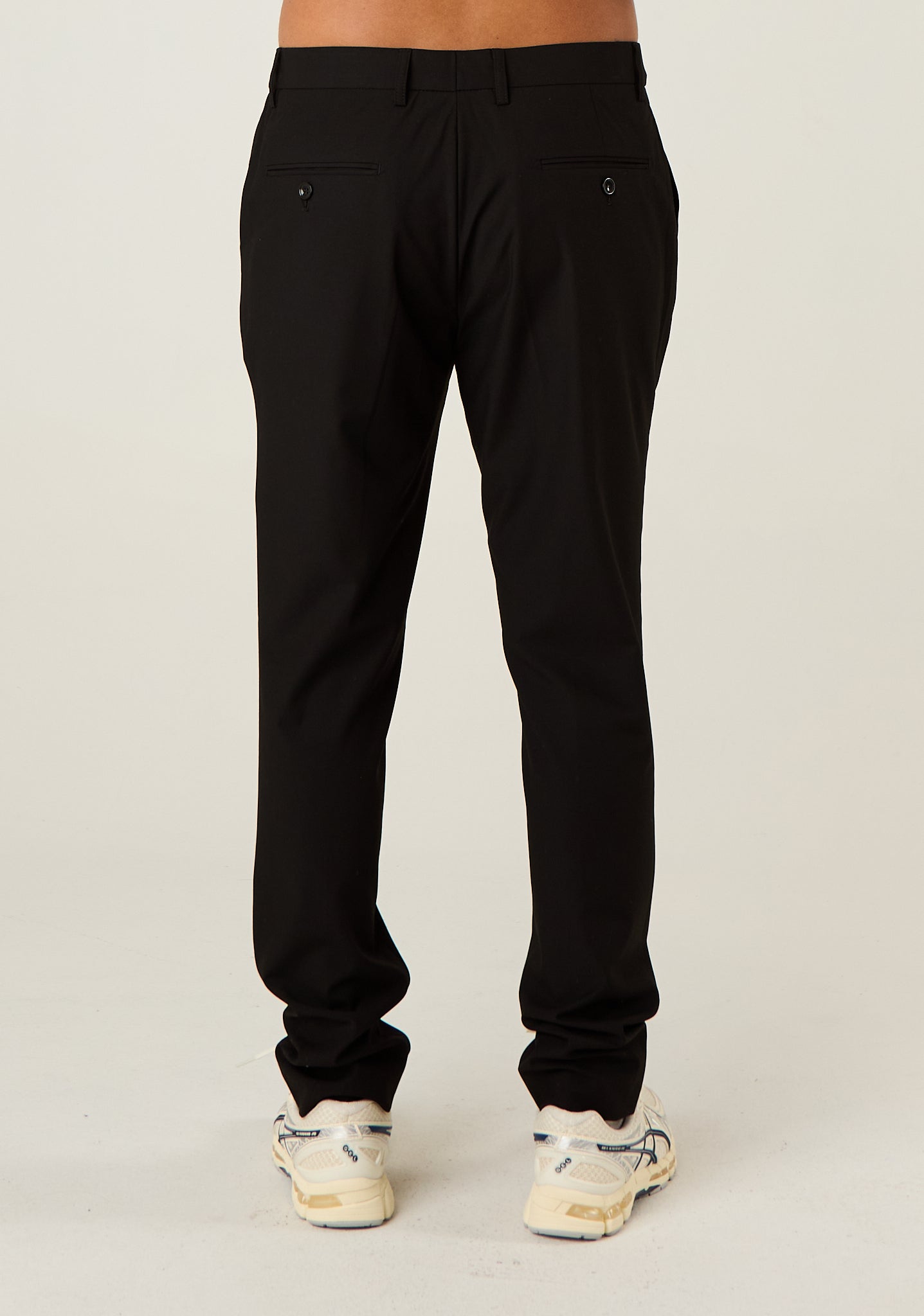 Pantalone a taglio classico