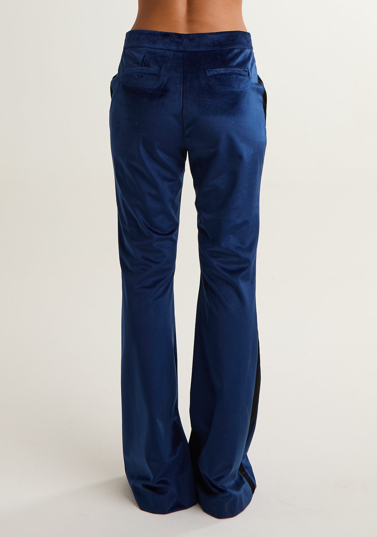 Pantalone a zampa