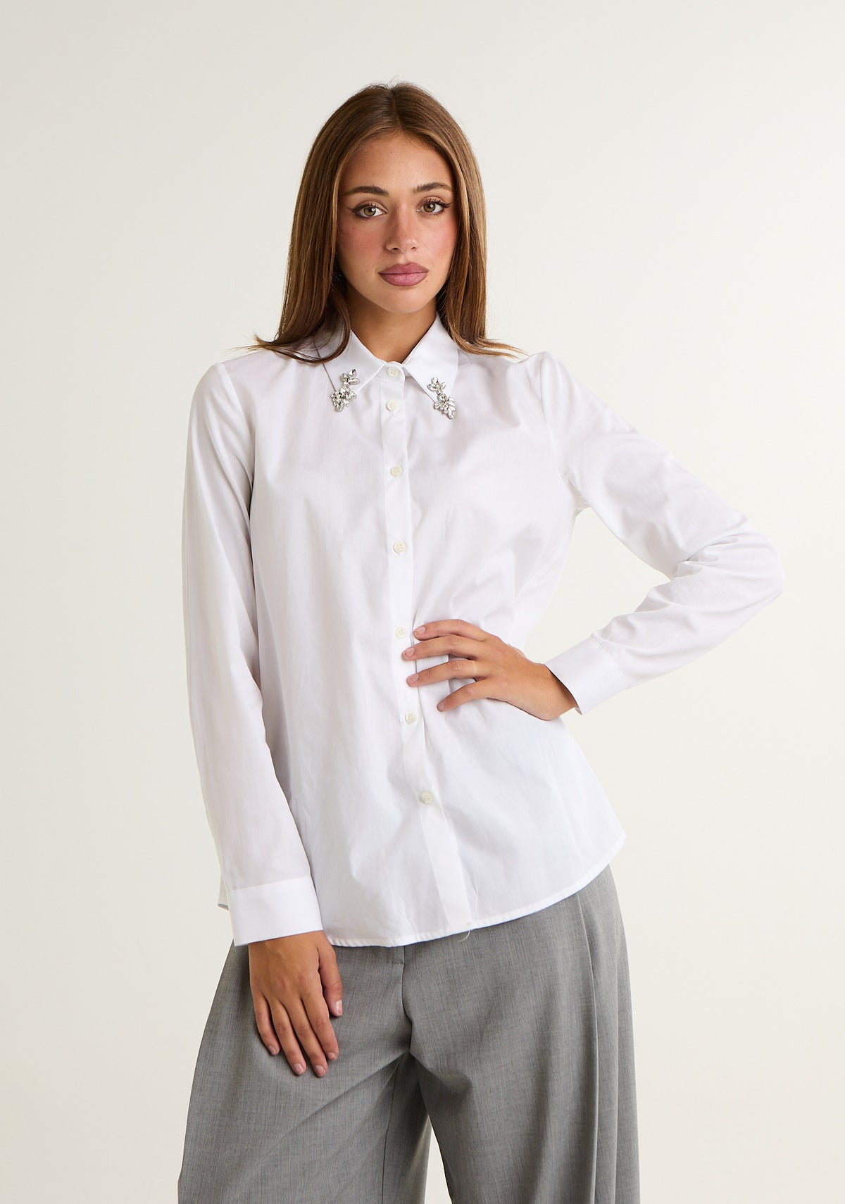 Camicia con dettaglio su collo