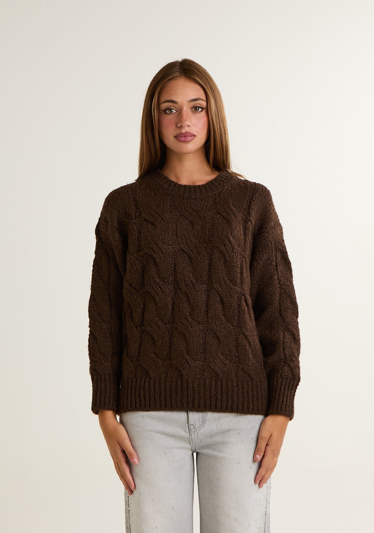 Maglia con lavorazione a trecce