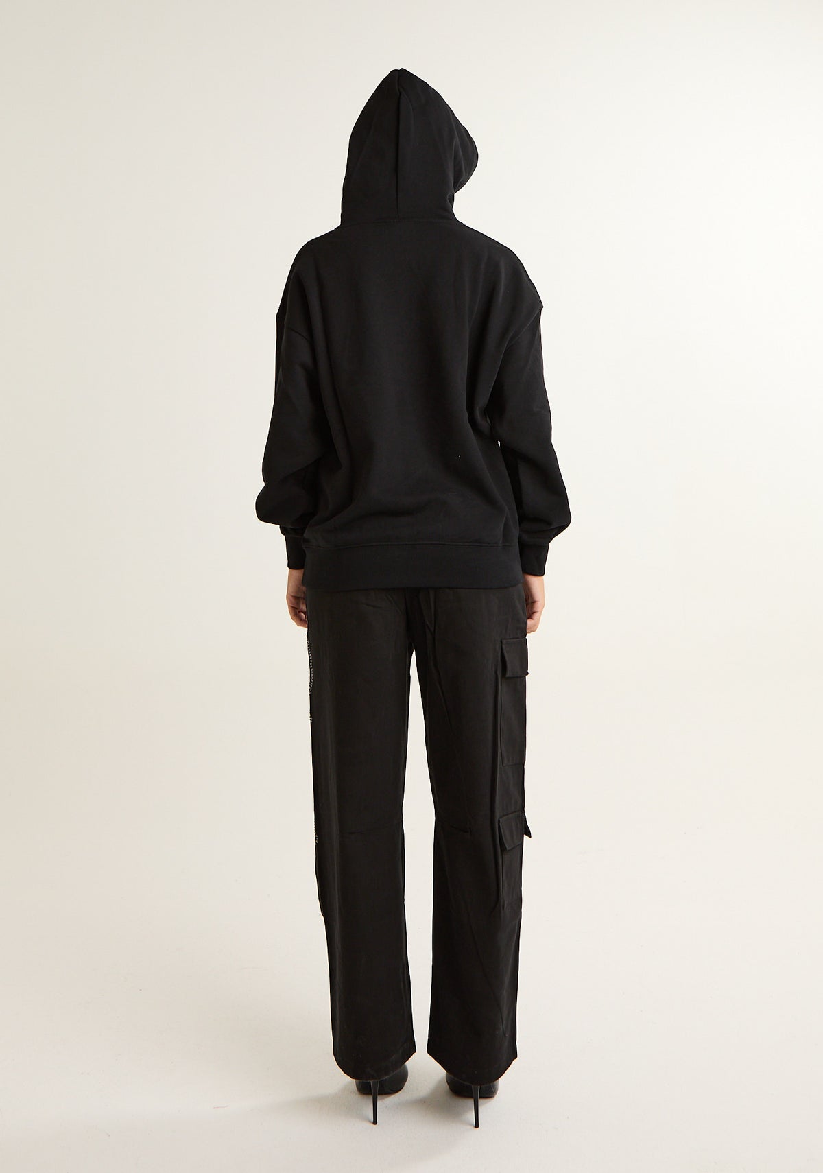 Pantalone palazzo con applicazioni
