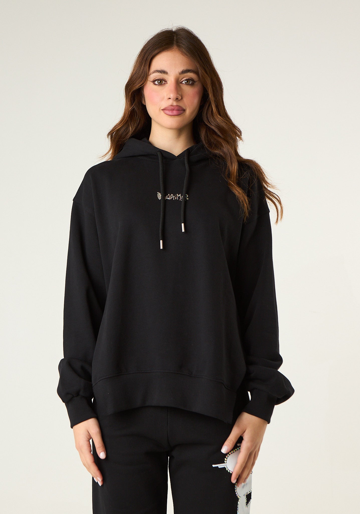 Felpa con applicazioni preziose