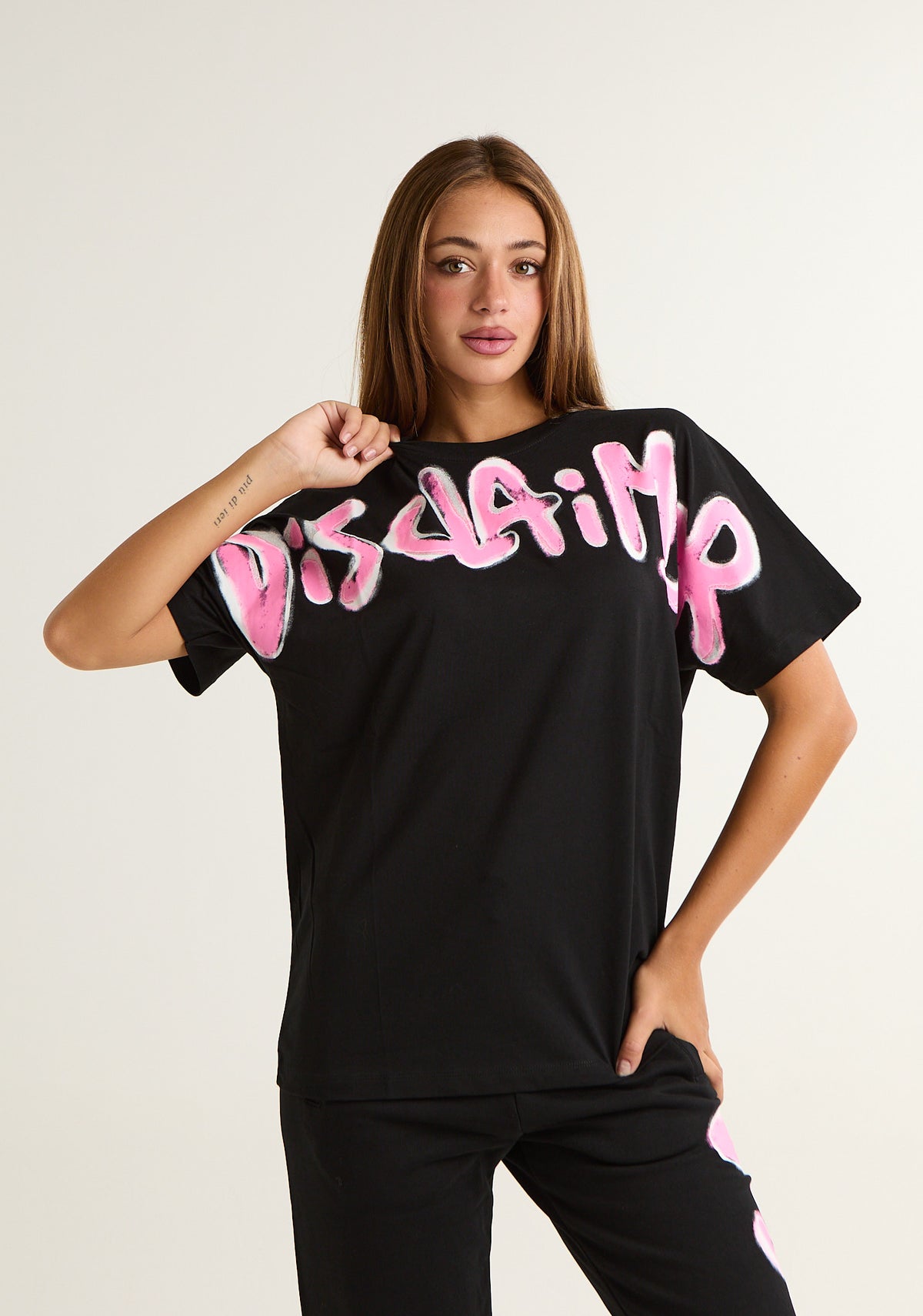 T-shirt con stampa frontale