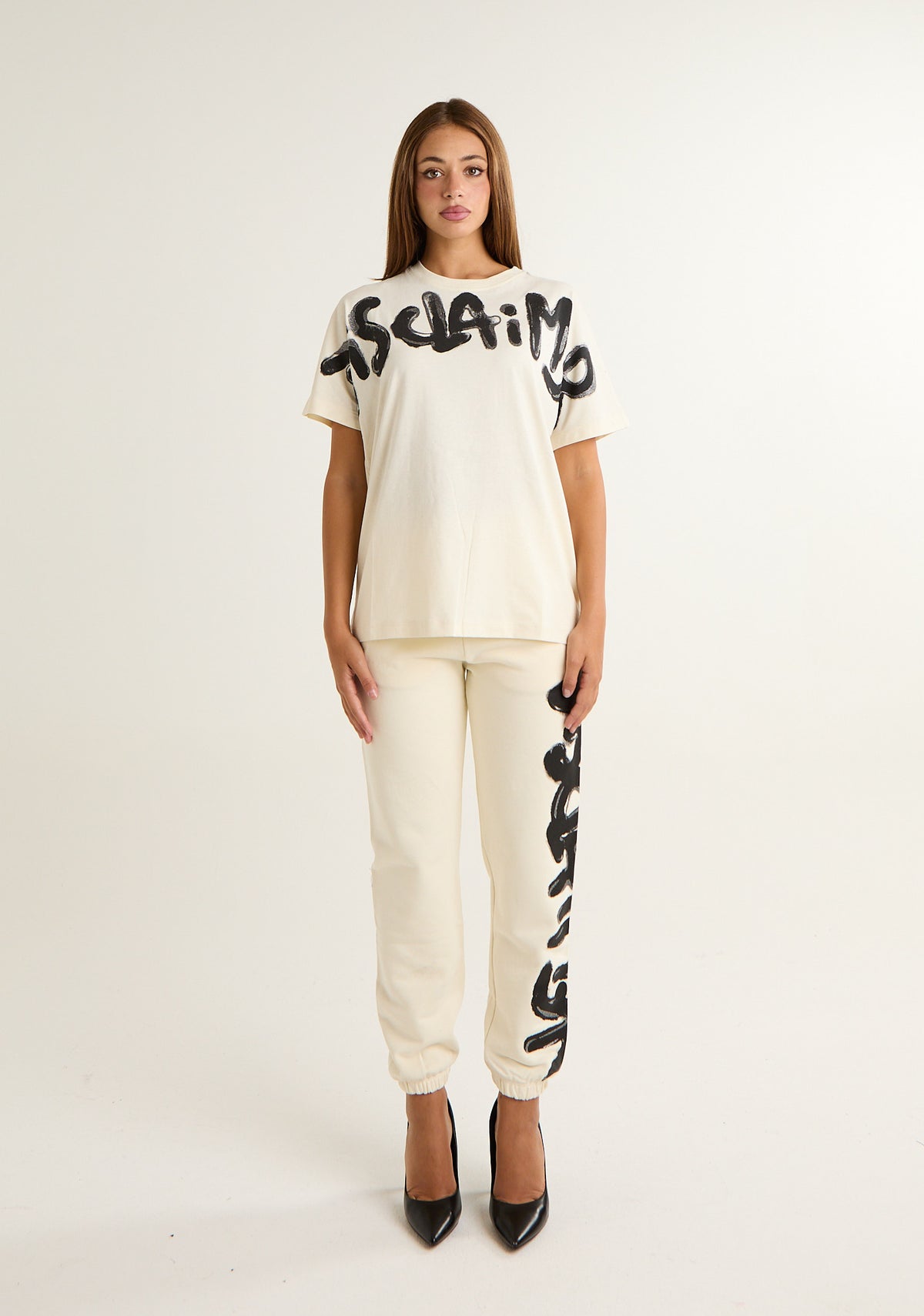 T-shirt con stampa frontale