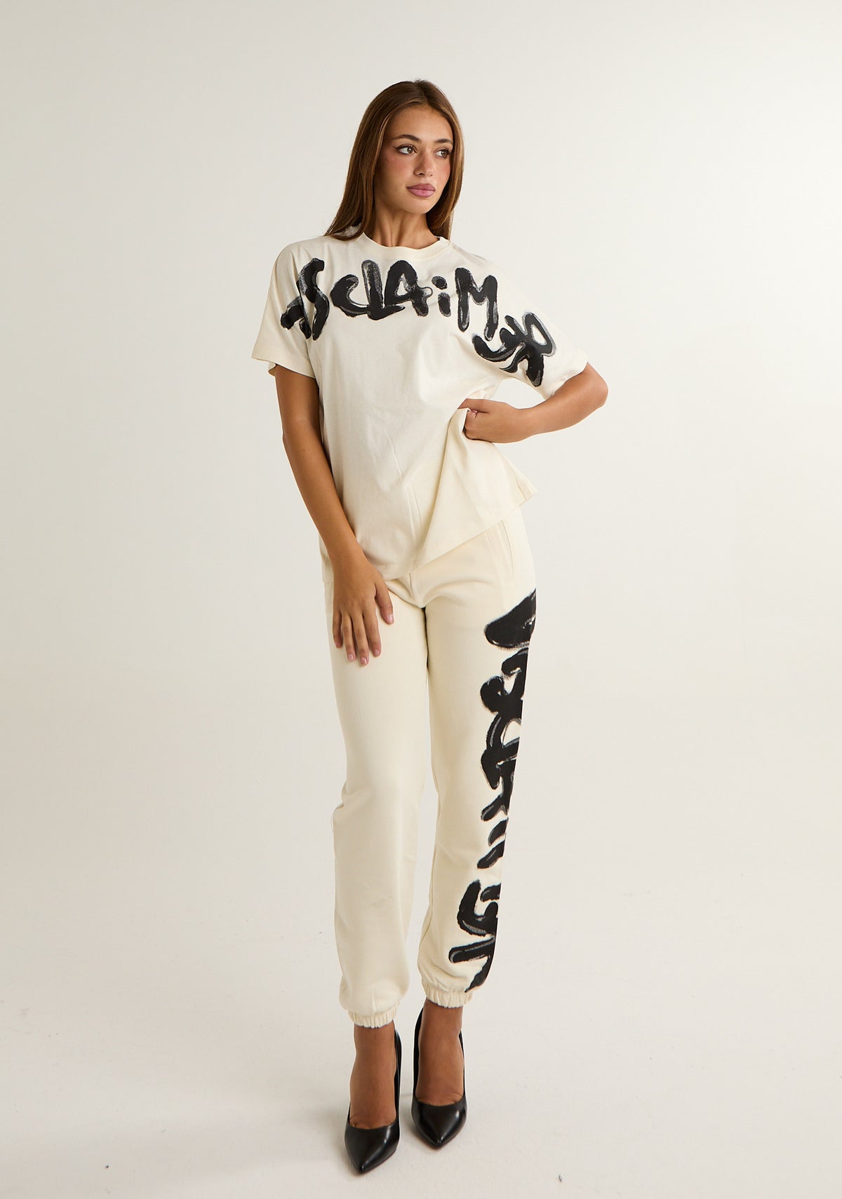 T-shirt con stampa frontale