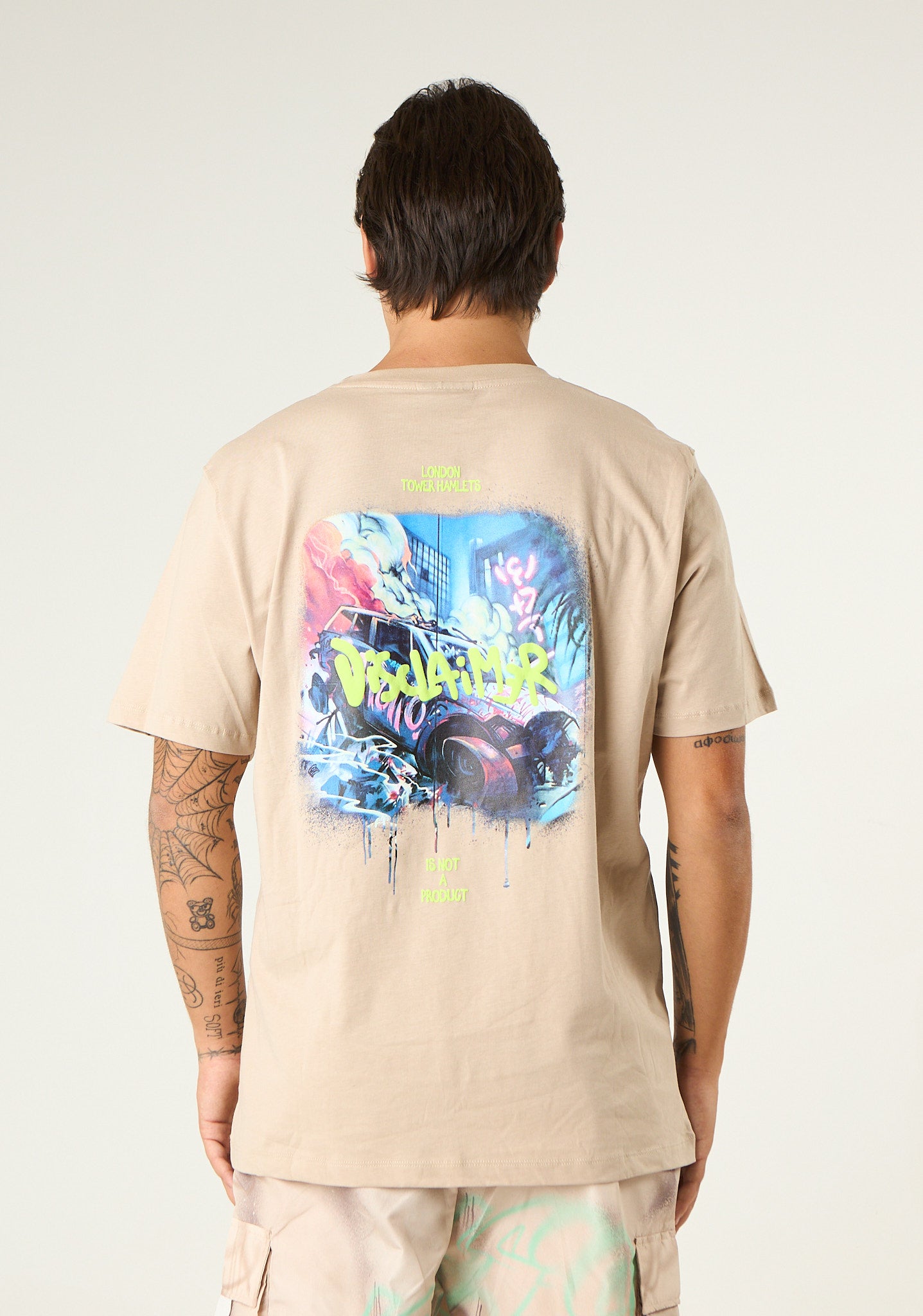 T-shirt con stampa posteriore multicolor