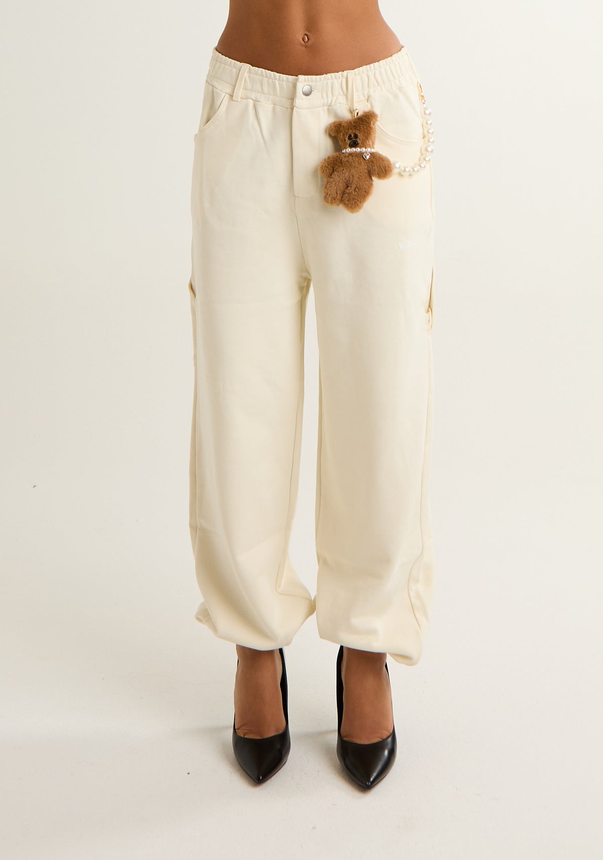 Pantalone tuta con charms teddy
