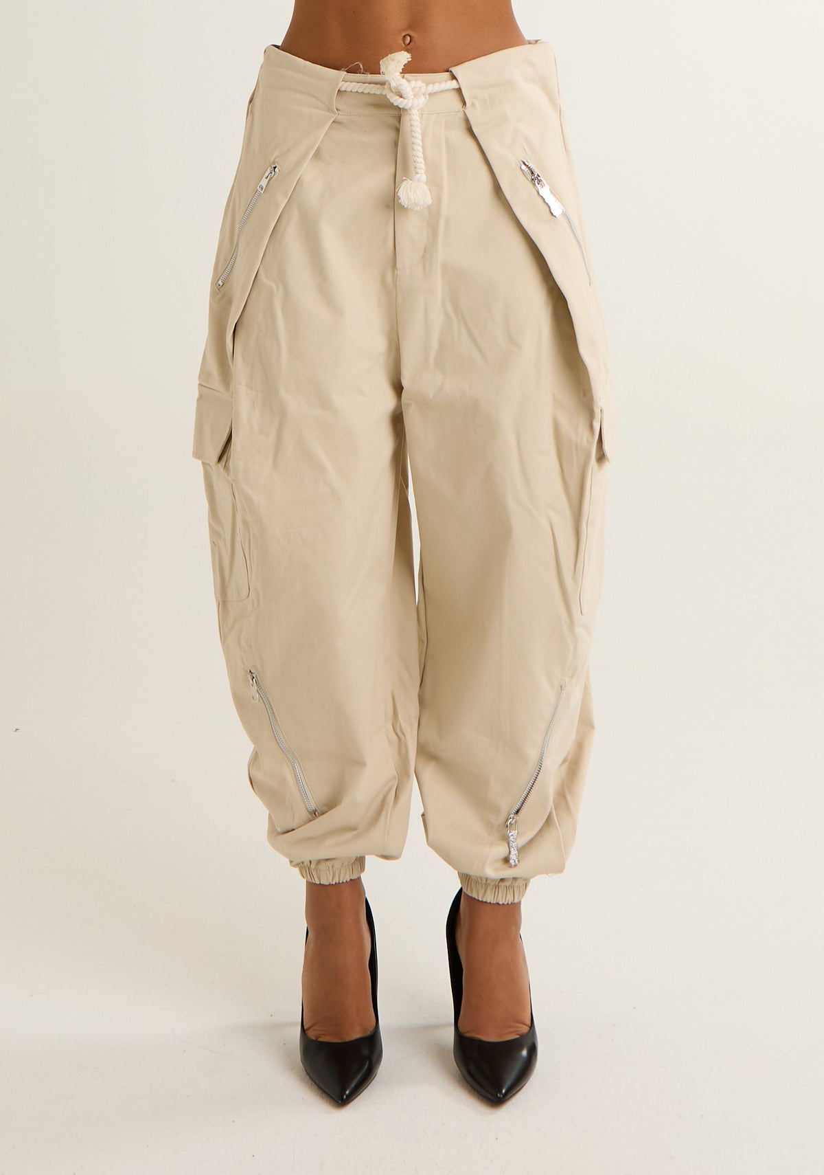 Pantalone cargo in gabardine