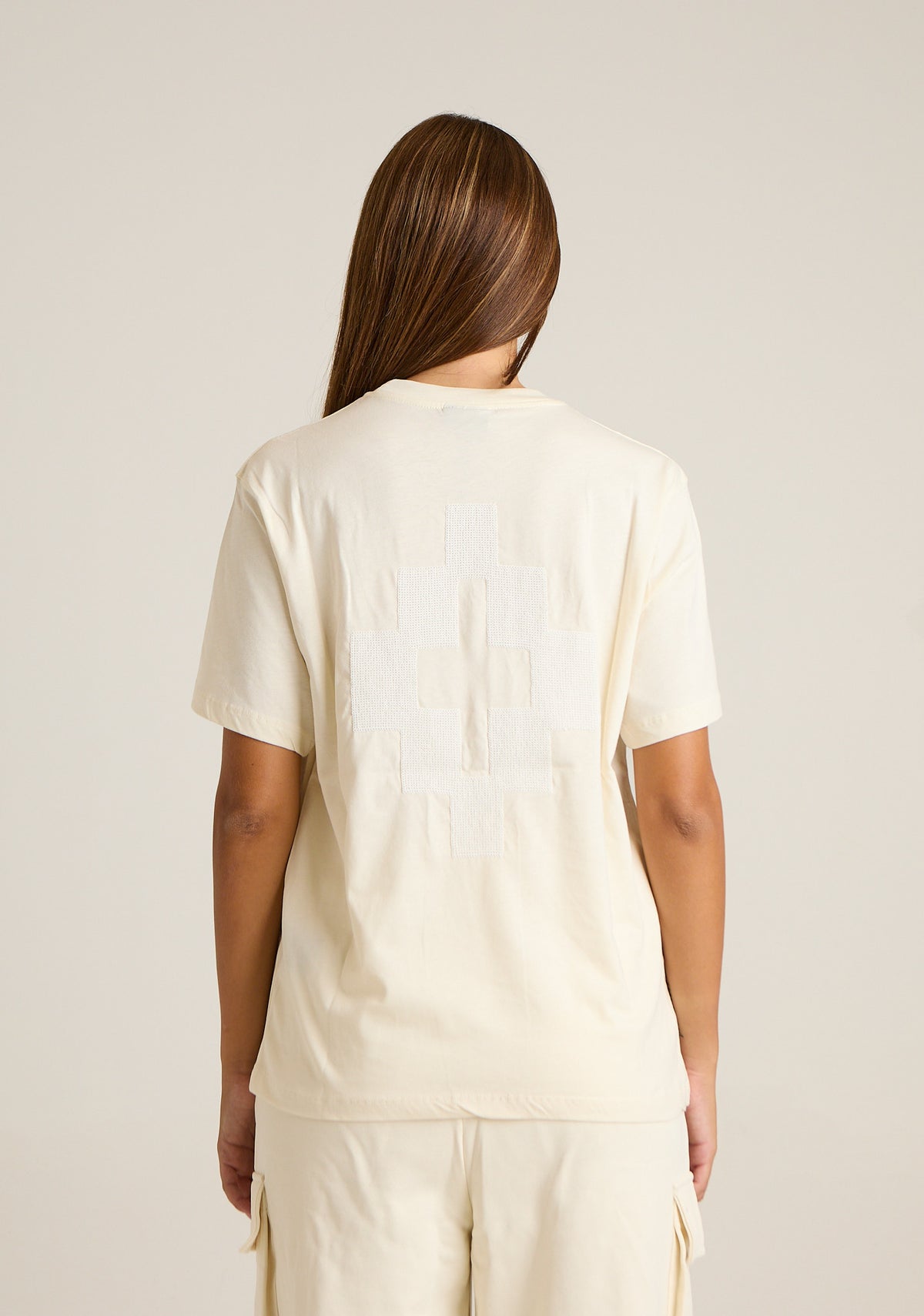 T-shirt con logo ricamato piccolo