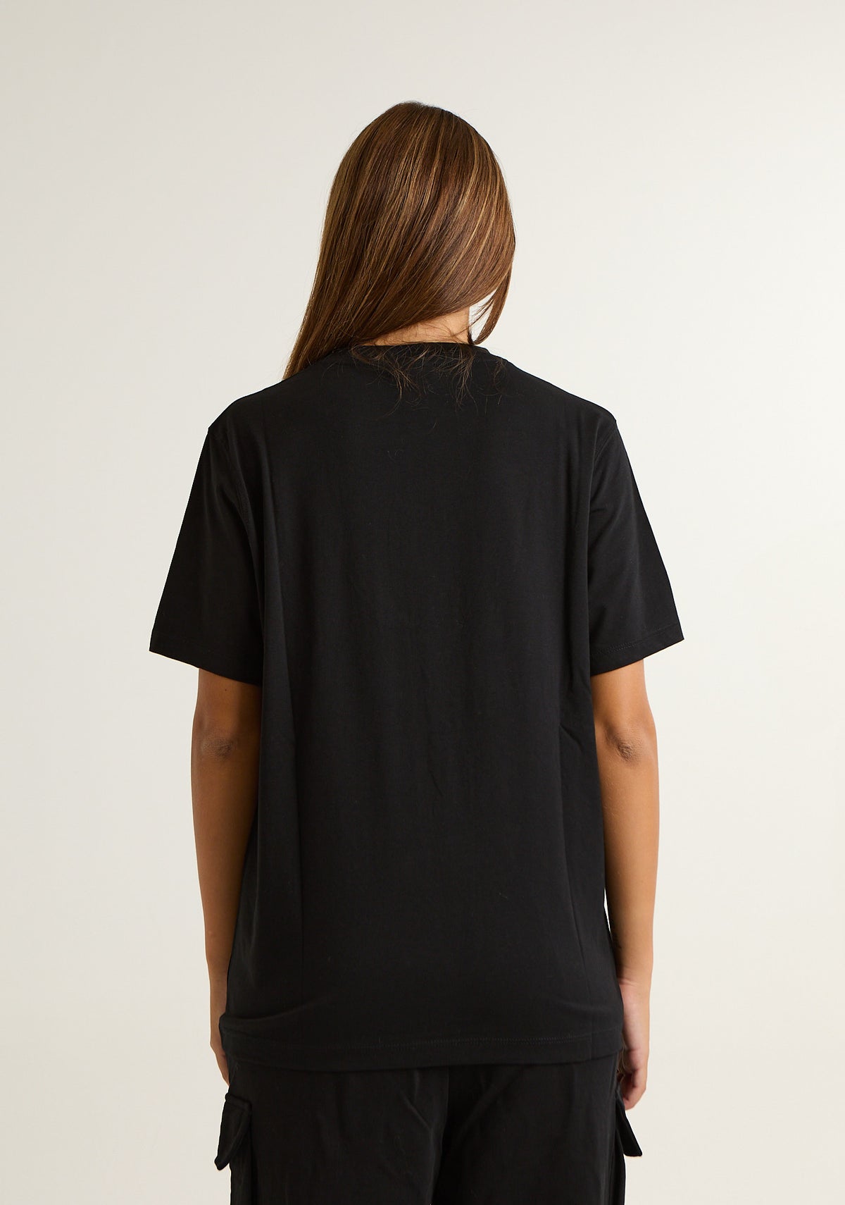 T-shirt con ricamo frontale