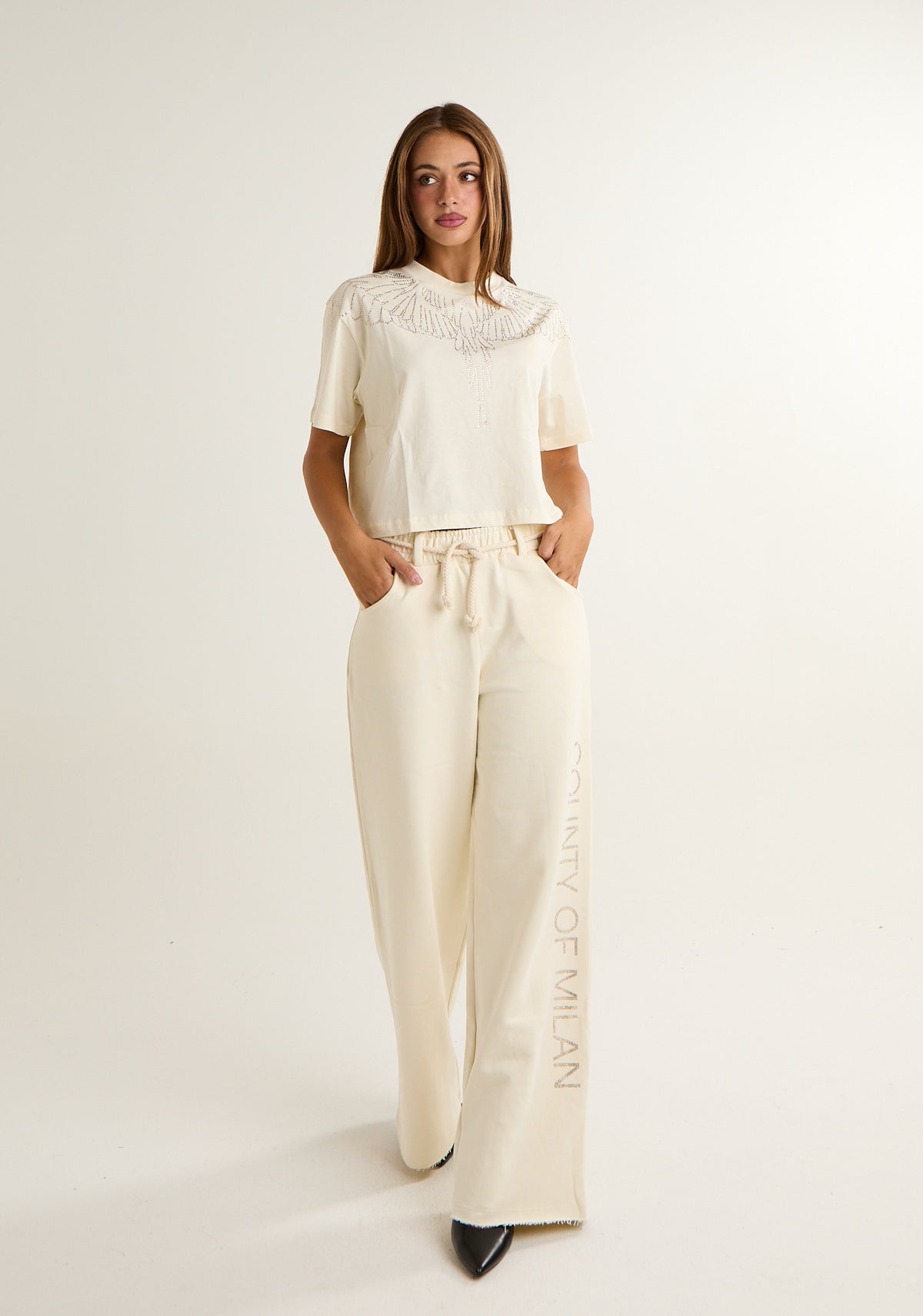 T-shirt con ali preziose