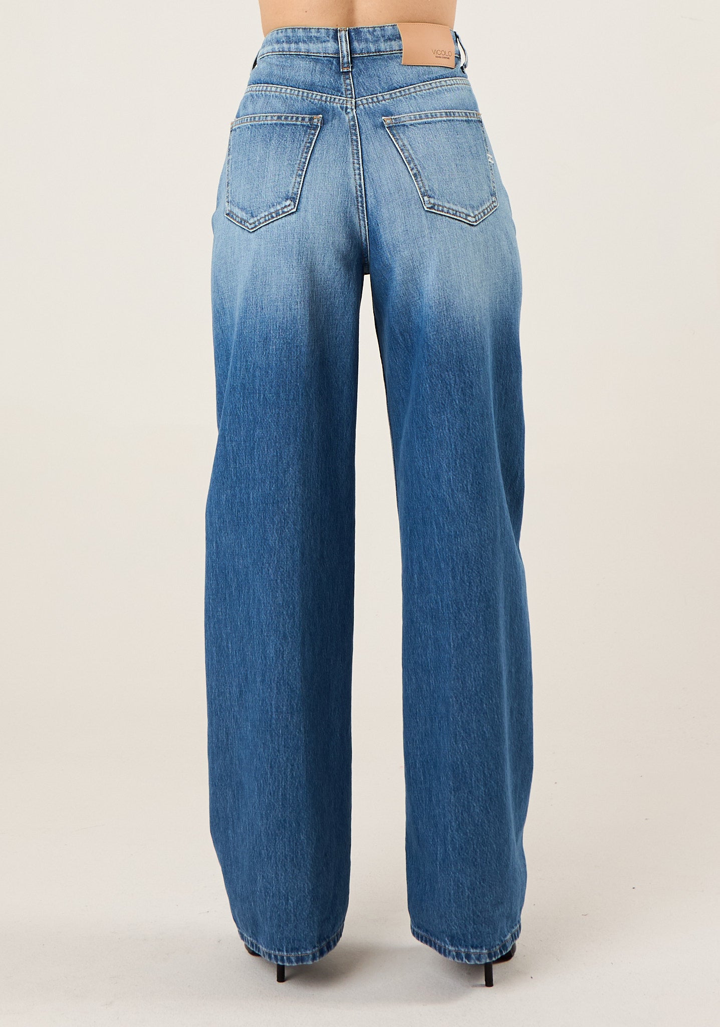 Jeans relaxed fit Cornelia a lavaggio medio