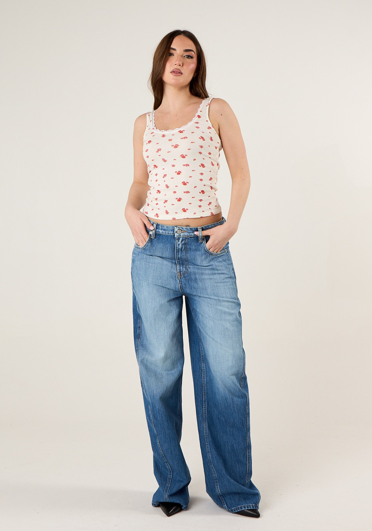 Jeans relaxed fit Cornelia a lavaggio medio