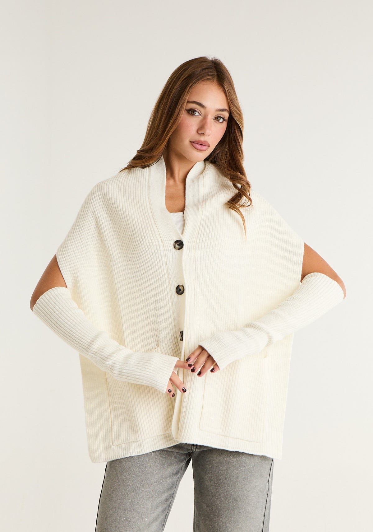 Cardigan con manicotti