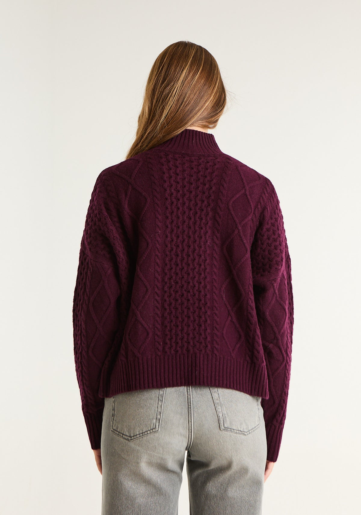 Maglione a lavorazione mista