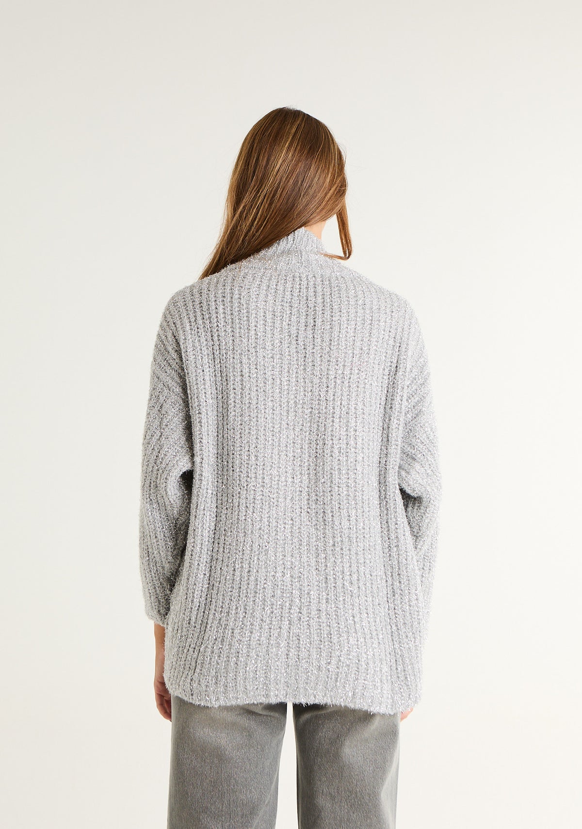 Maglia a coste con ampia scollatura
