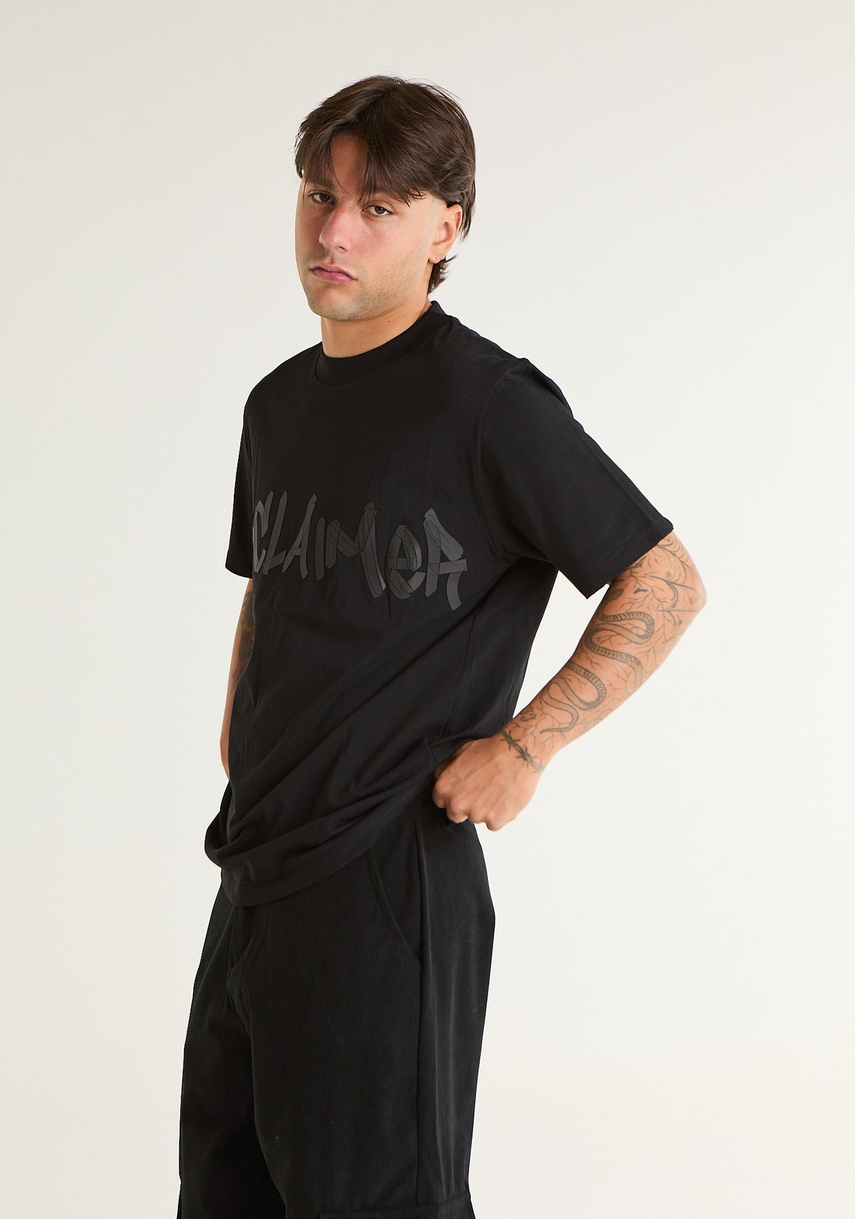 T-shirt con stampa centrale
