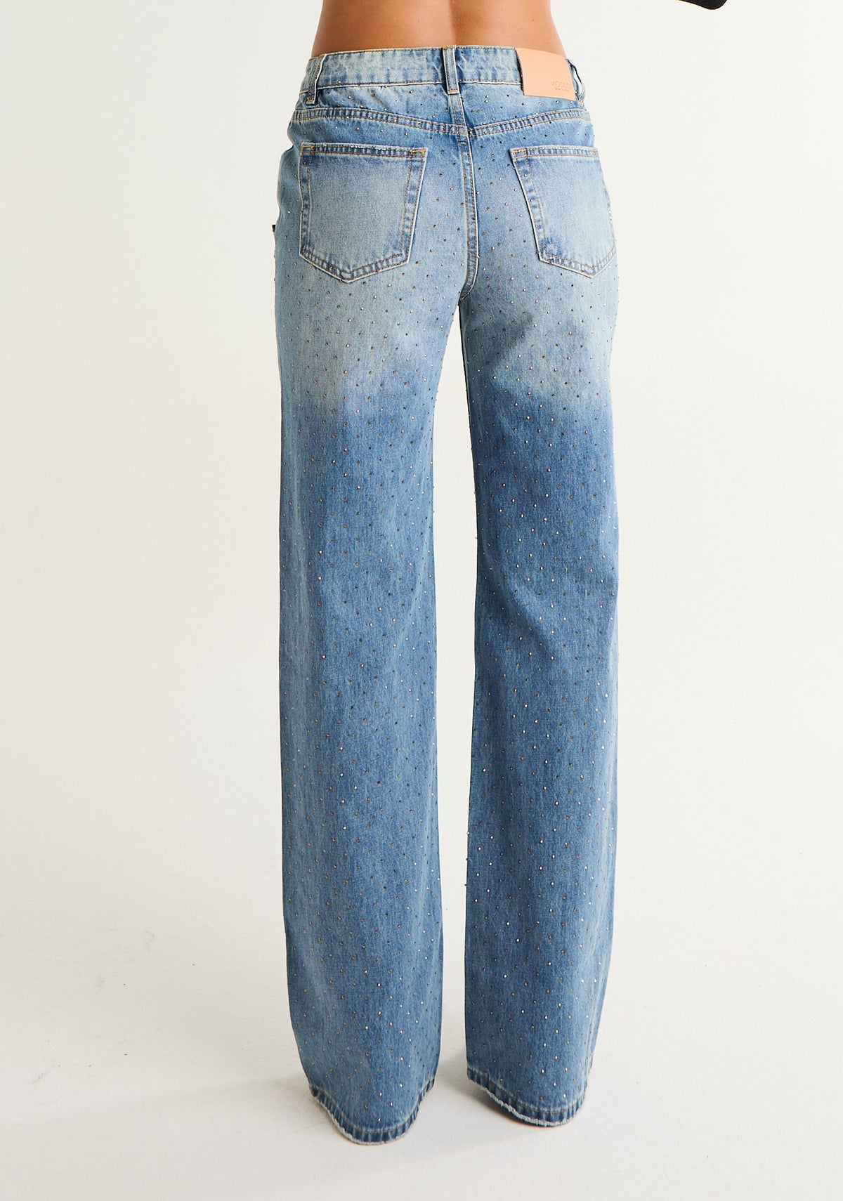 Jeans Aurora baggy con applicazioni