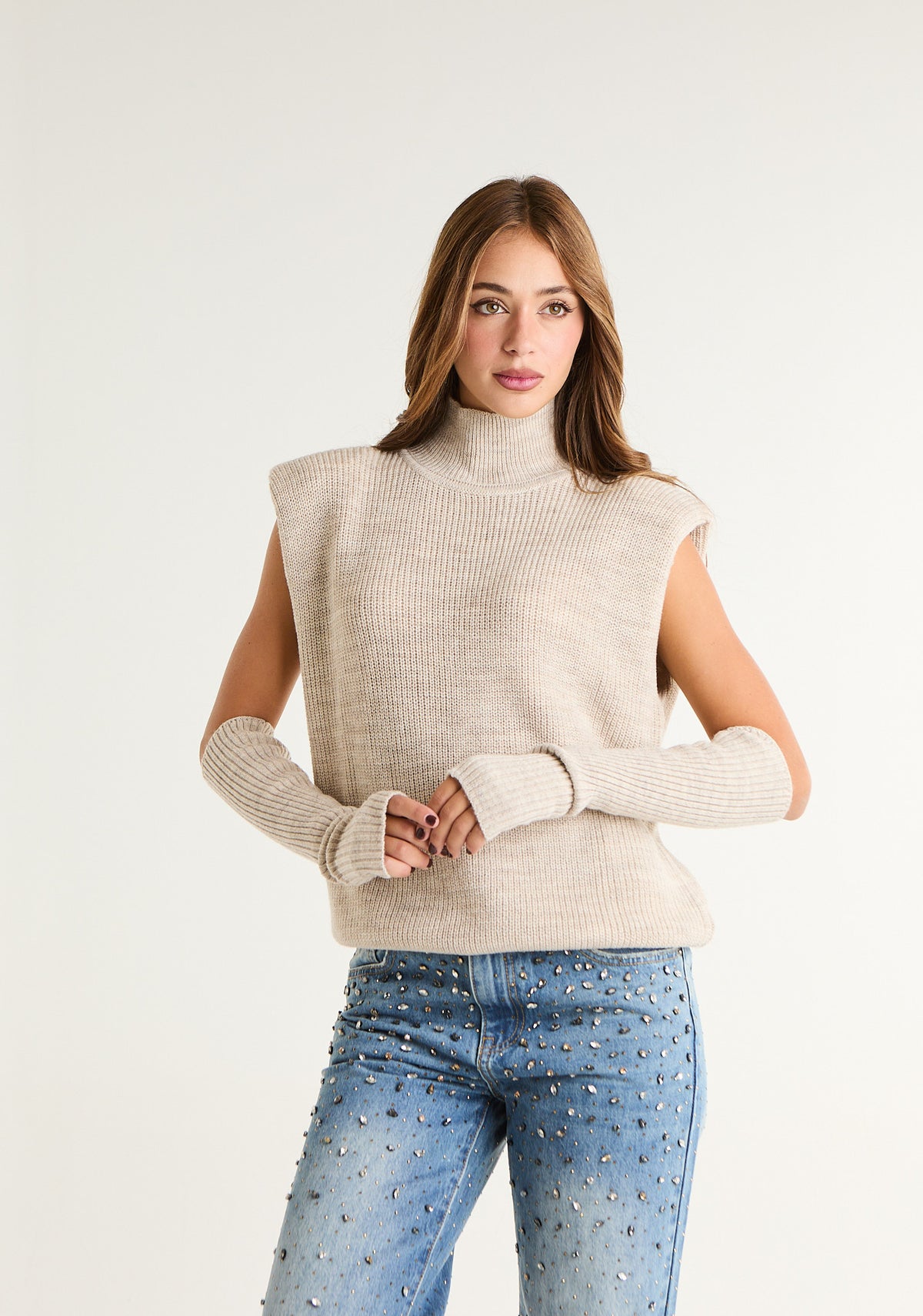 Maglia smanicata con manicotti