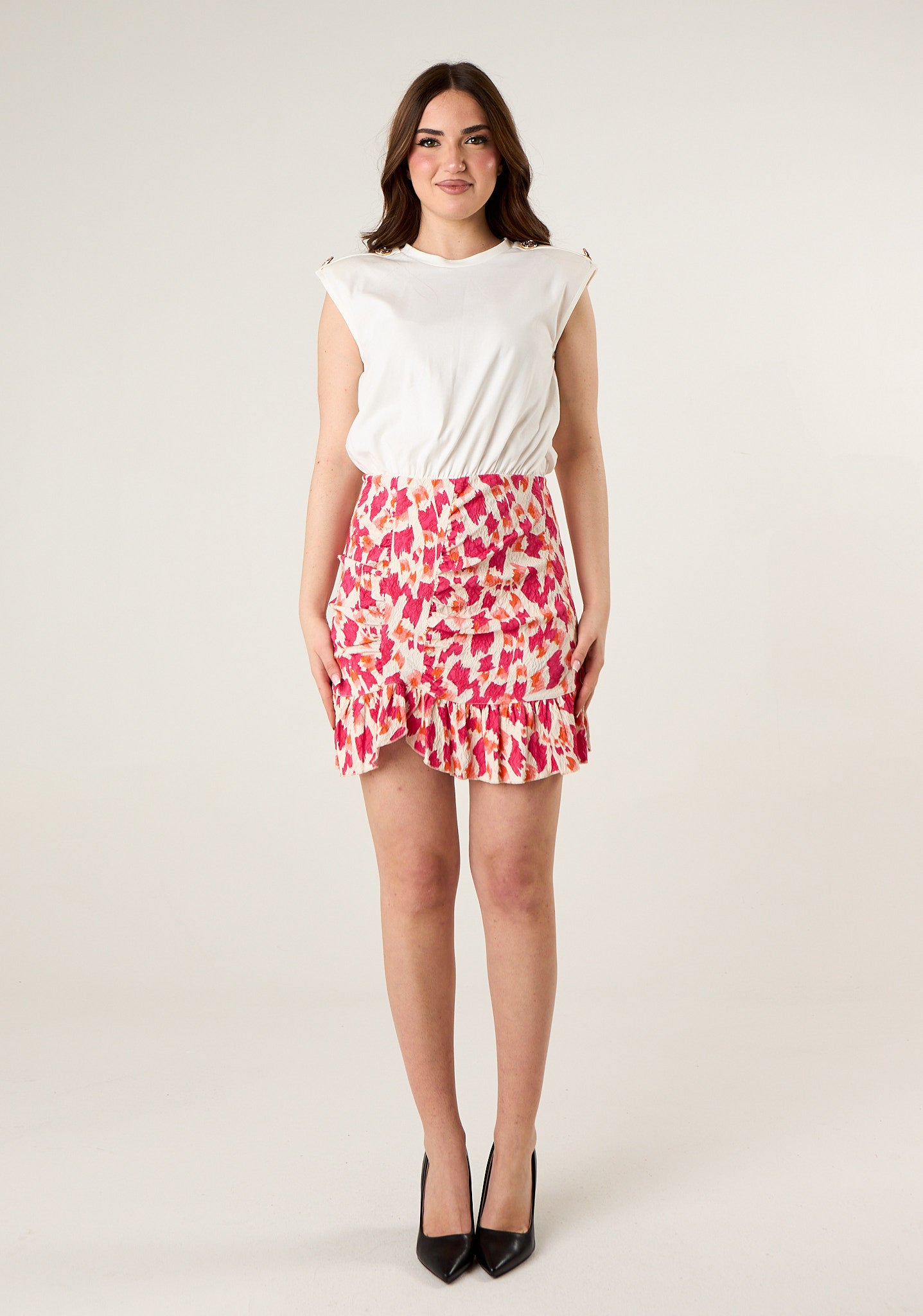 Abito con gonna arricciata