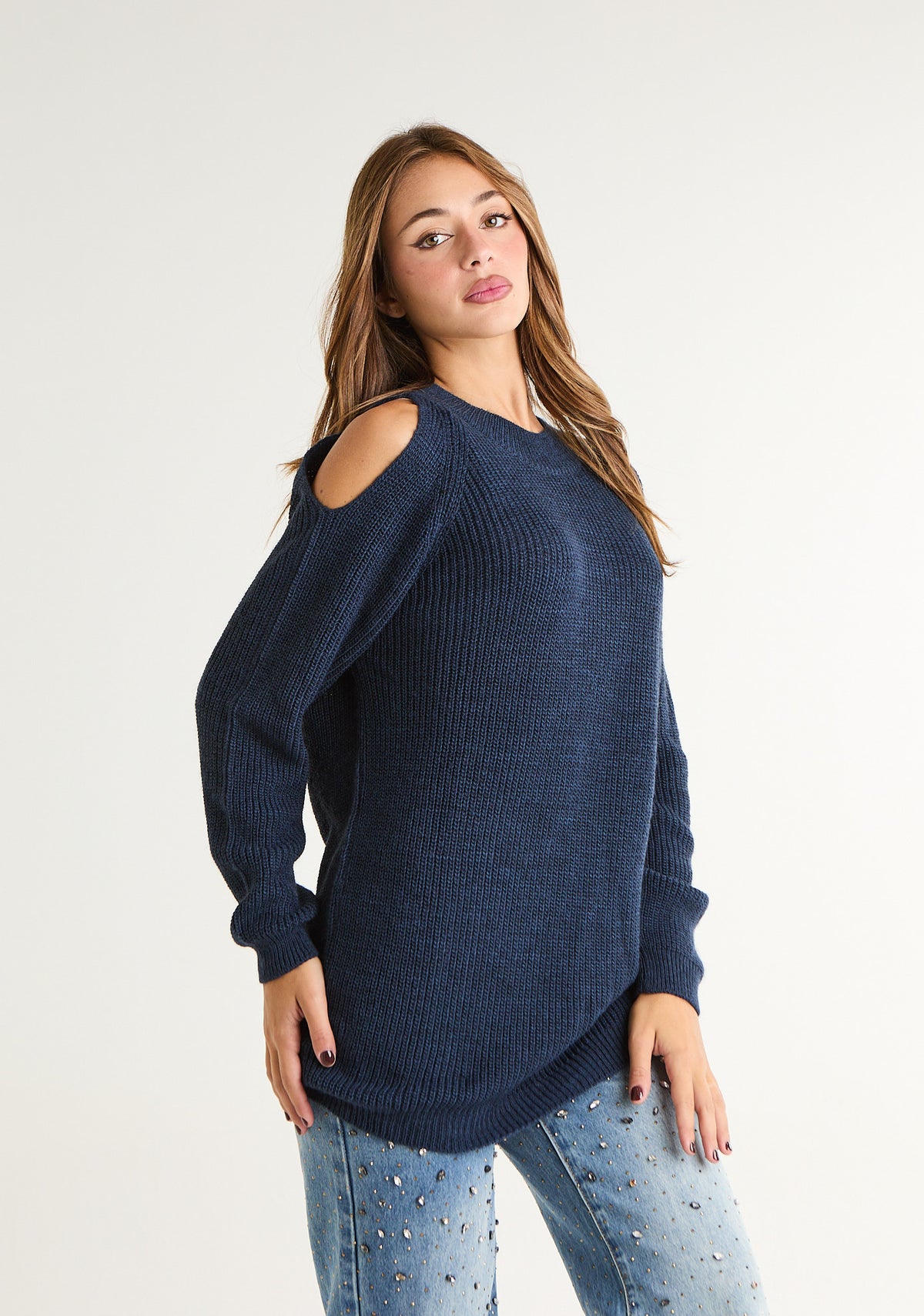 Maglia lunga con omeri scoperti