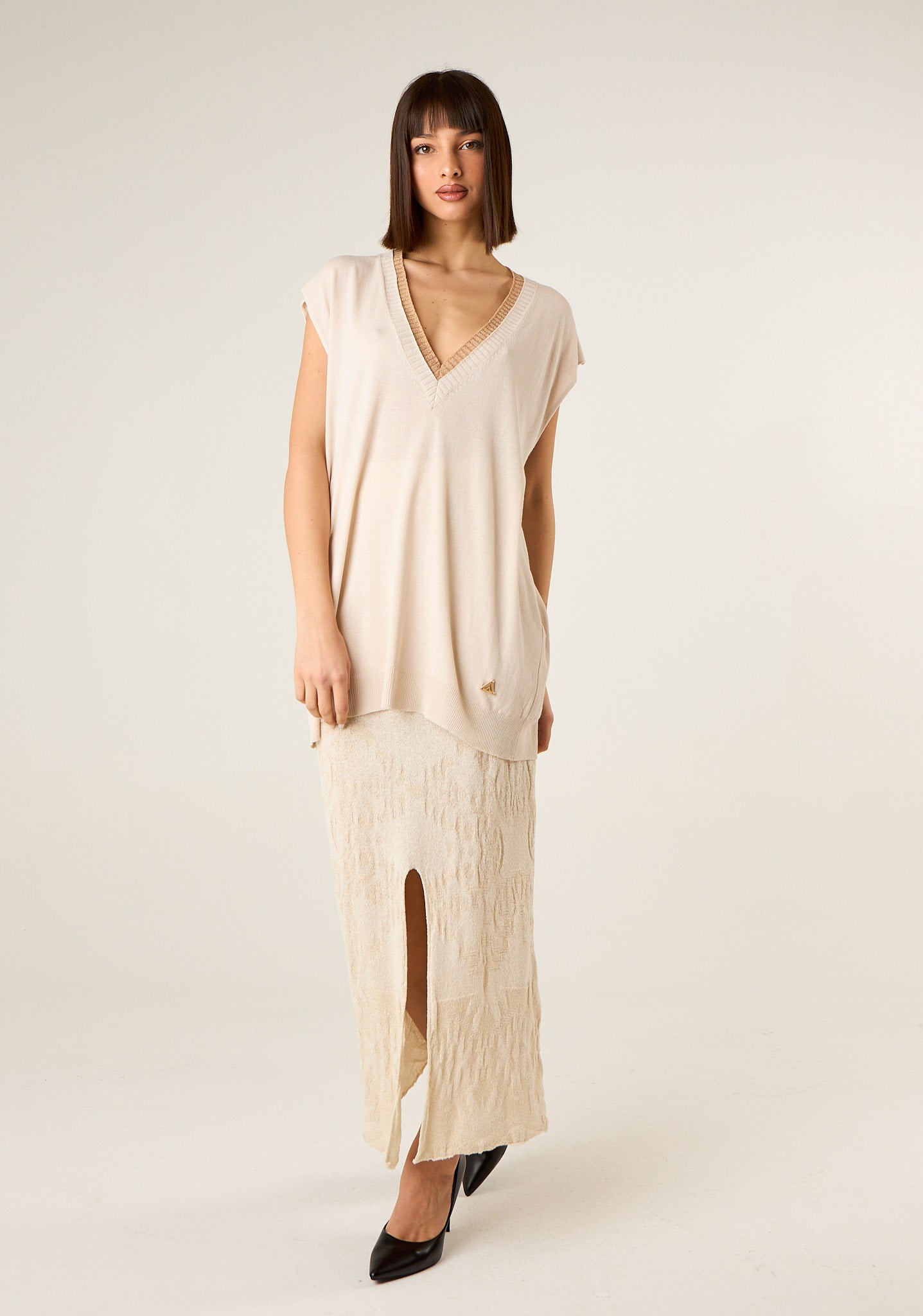 Gonna lunga in filato leggero lavorato