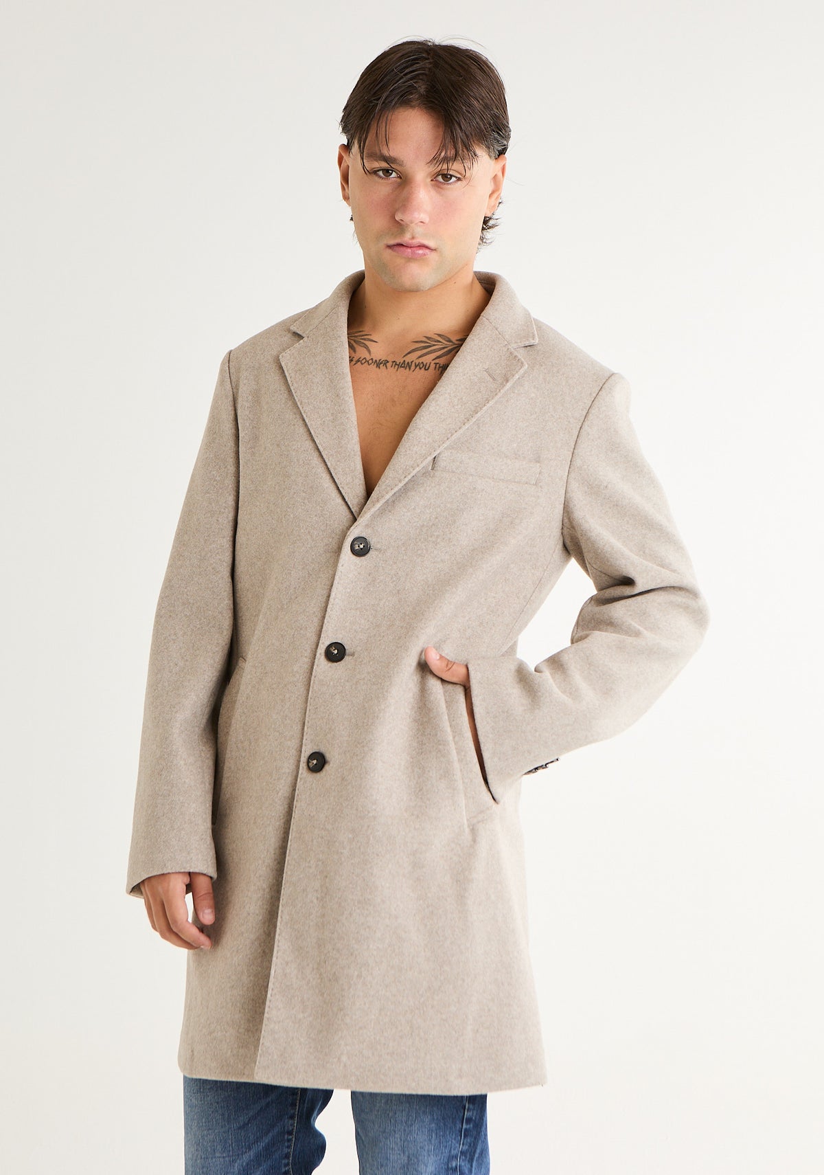 Cappotto con dettaglio removibile