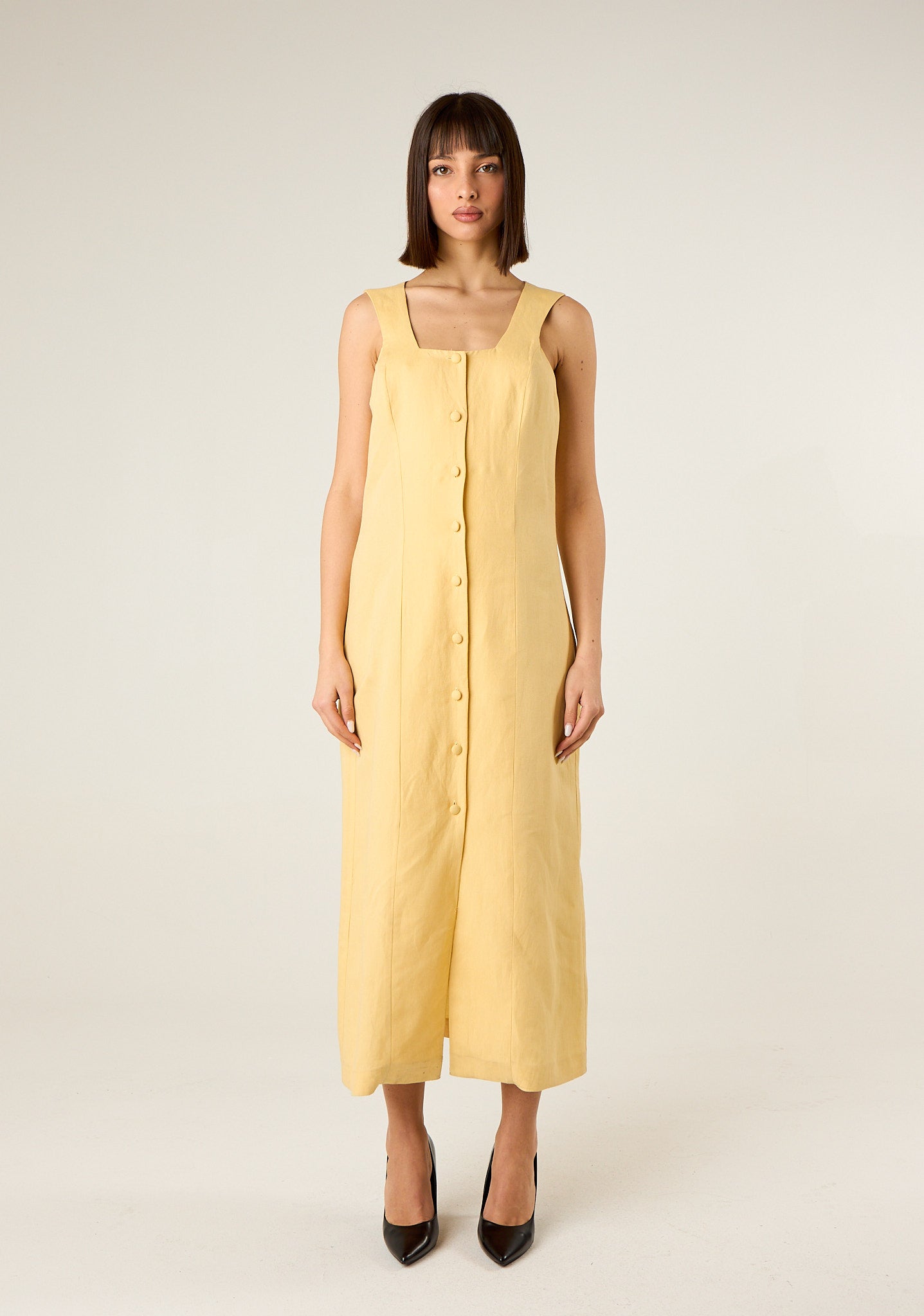 Abito lungo in tela di lino